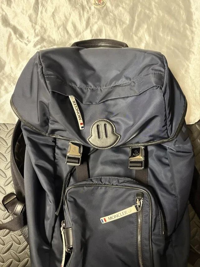 Moncler Moncler Chute Patch Logo Backpack Navy Blue + Bag Size ONE SIZE - 7 Thumbnail