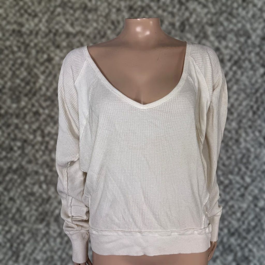 Free People VINTAGE Free People Shirt Womens S Cotton White Boho Collarless Off Shoulder Y2K Thermal Knit (Gently Used) Size S / US 4 / IT 40 - 1 Thumbnail