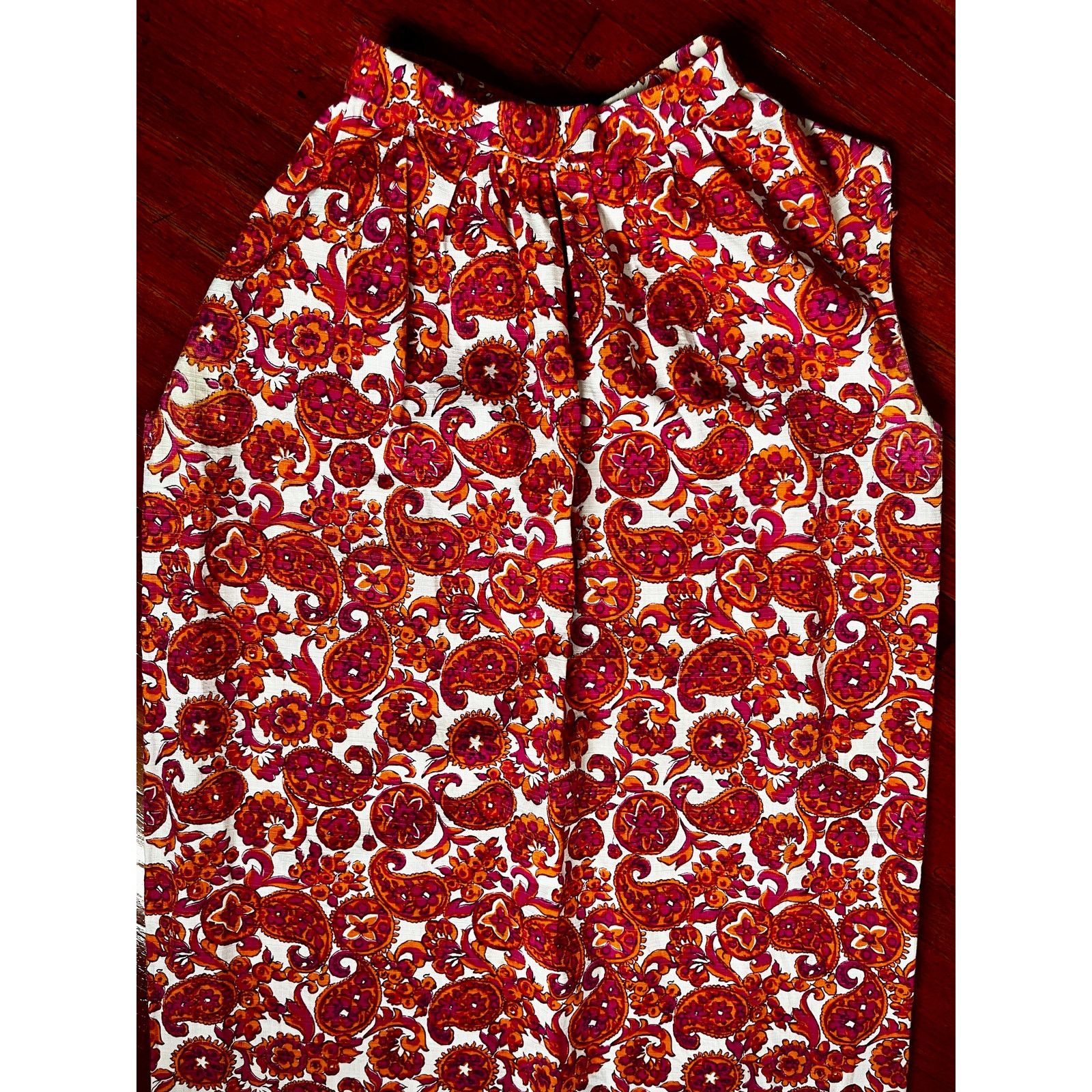 Vintage Vtg 60s Pink White Paisley Mockneck Shift dress Small Med Size M / US 6-8 / IT 42-44 - 3 Thumbnail