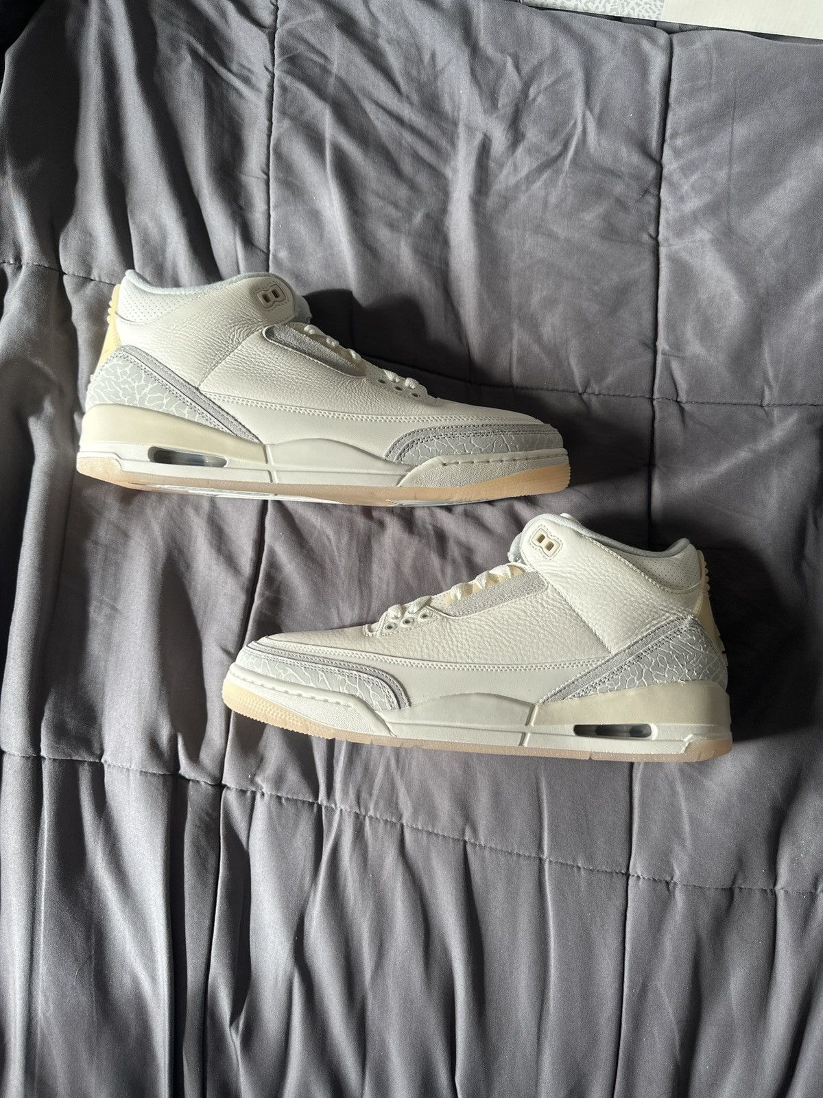 Jordan Brand Air Jordan 3 Retro Se Craft 'Ivory' Size US 11.5 / EU 44-45 - 1 Thumbnail