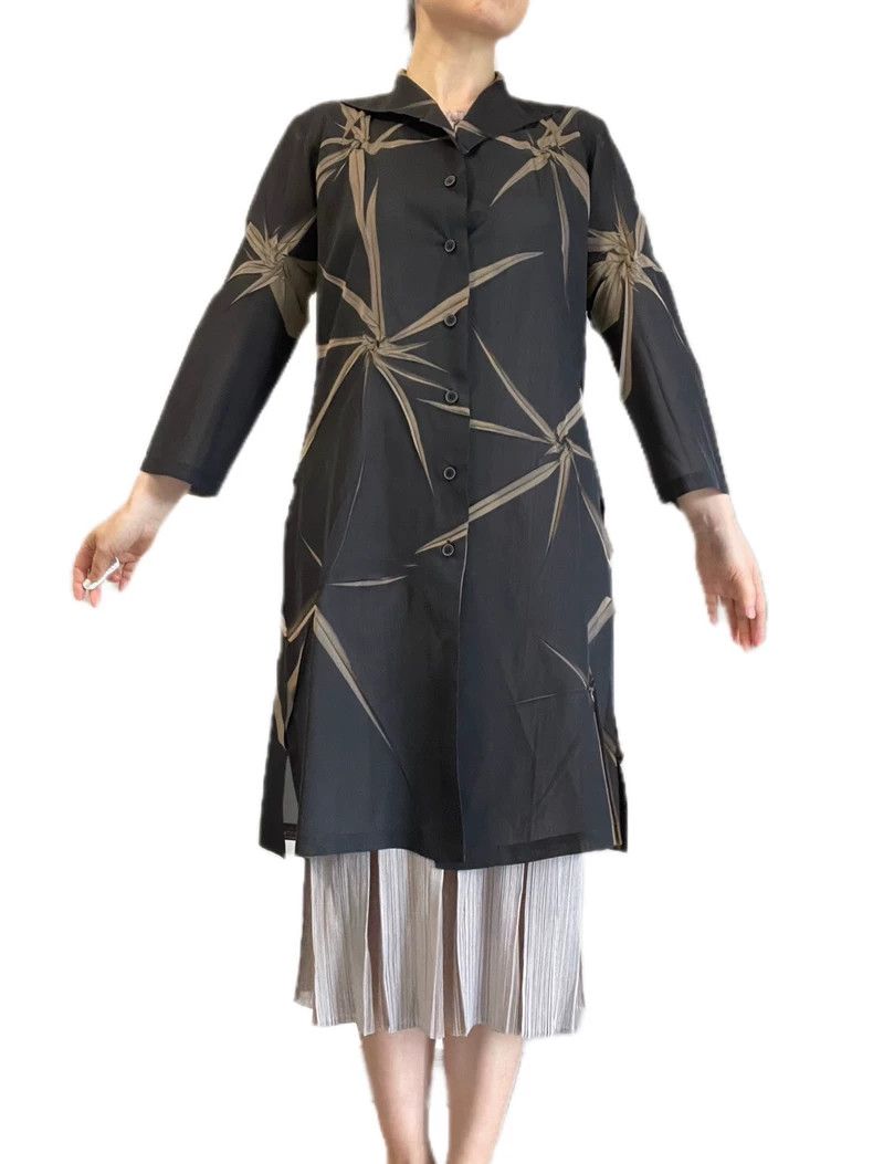 Issey Miyake Issey Miyake size:3 Black bamboo leaf pleated coat Size L / US 10 / IT 46 - 2 Thumbnail