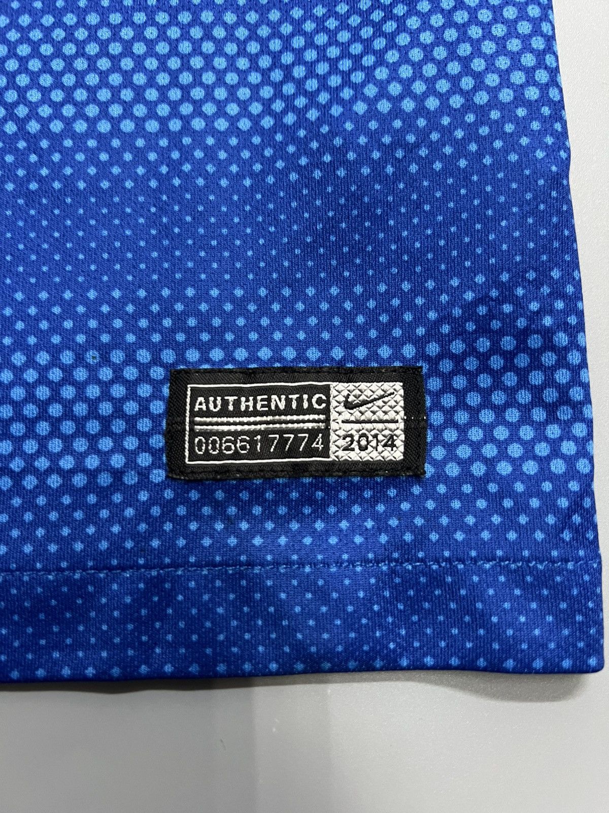 Nike Brazil 2014-2015 Away Jersey Size US S / EU 44-46 / 1 - 4 Thumbnail