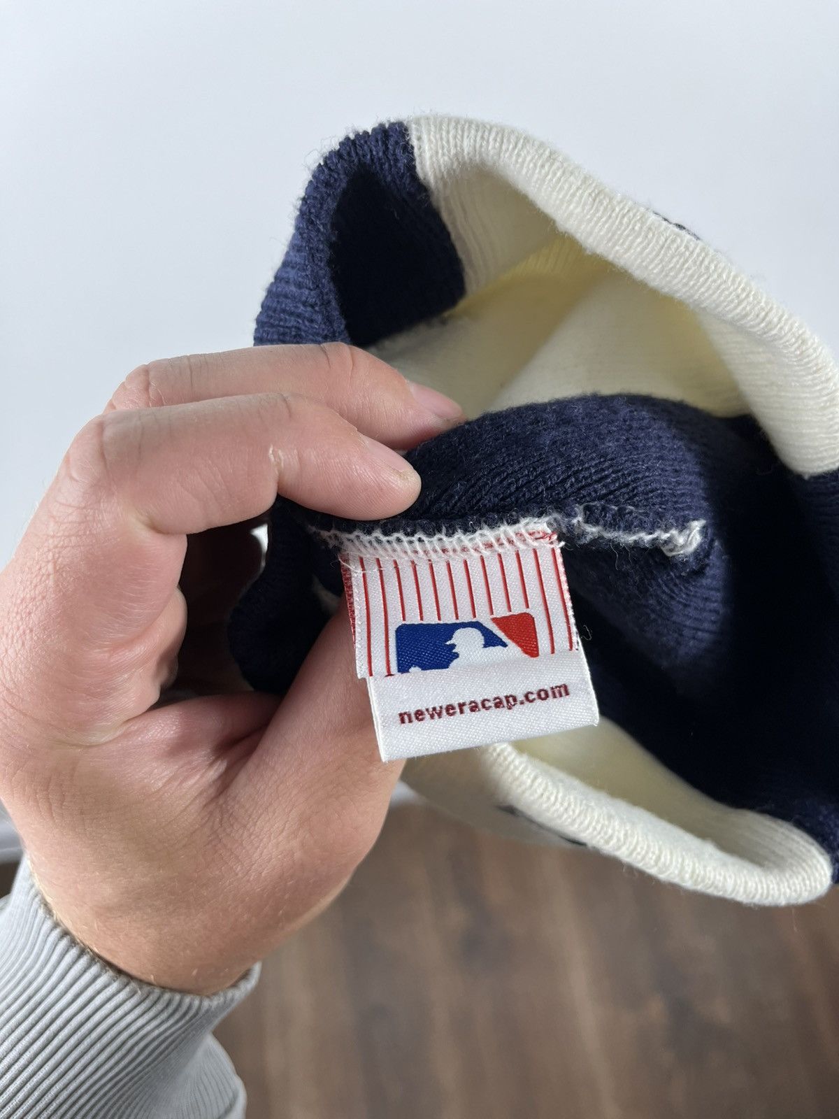 New York Yankees New Era Yankees Two-Tone Beanie Navy White MLB Logo Size ONE SIZE - 8 Thumbnail