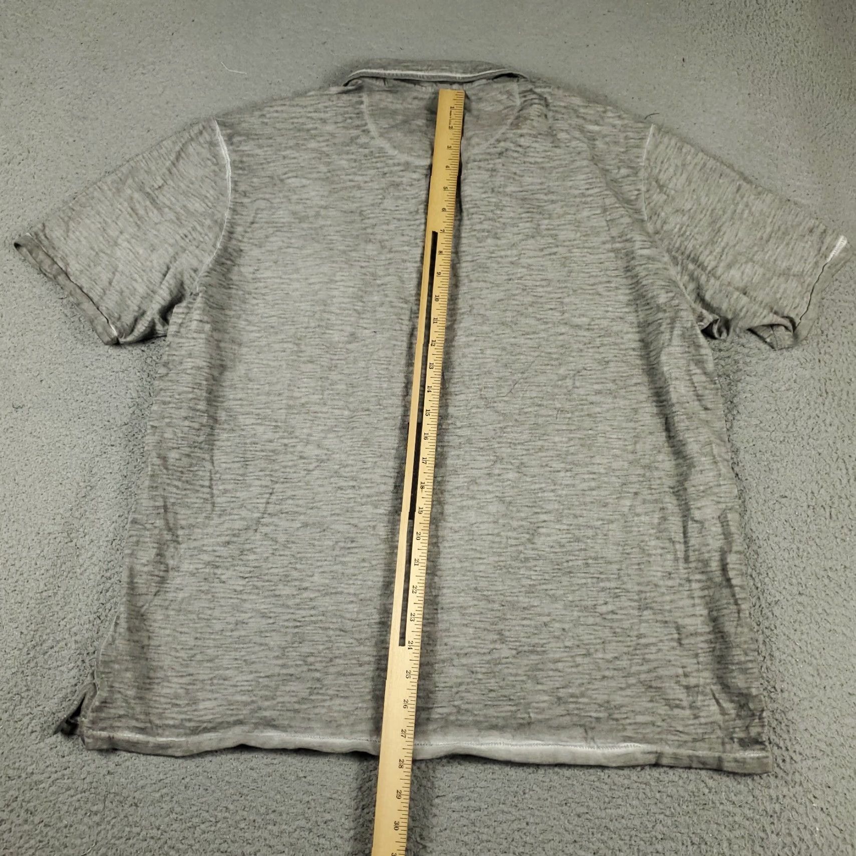 Tommy Bahama VINTAGE Tommy Bahama Polo Shirt Mens Size 2XL Gray Solid Short Sleeve Polo Men's Clothing 2XL Gray Polo Size US XXL / EU 58 / 5 - 3 Thumbnail