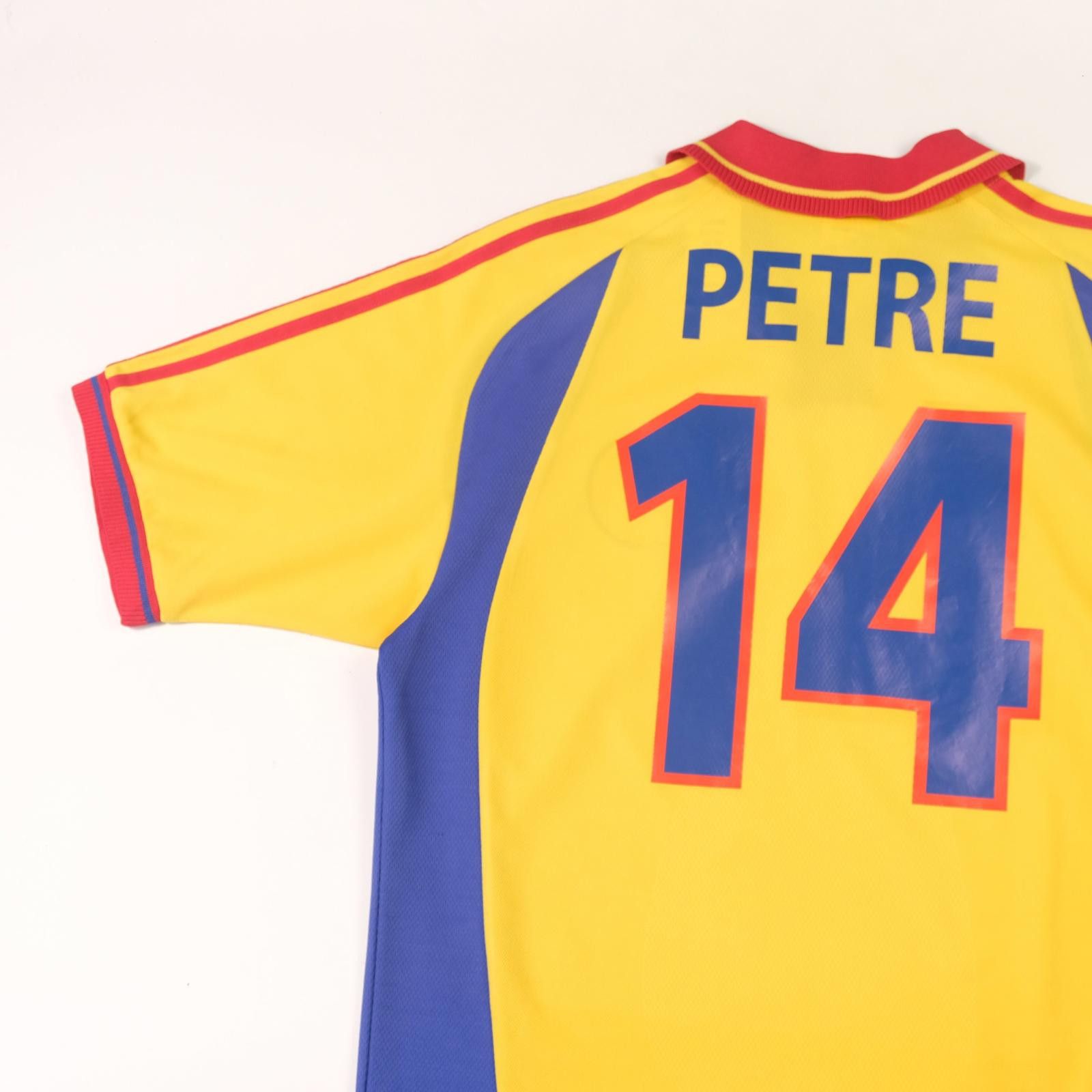 Adidas 2000/02 Romania Home Shirt Adidas Petre (M) Size US M / EU 48-50 / 2 - 4 Thumbnail