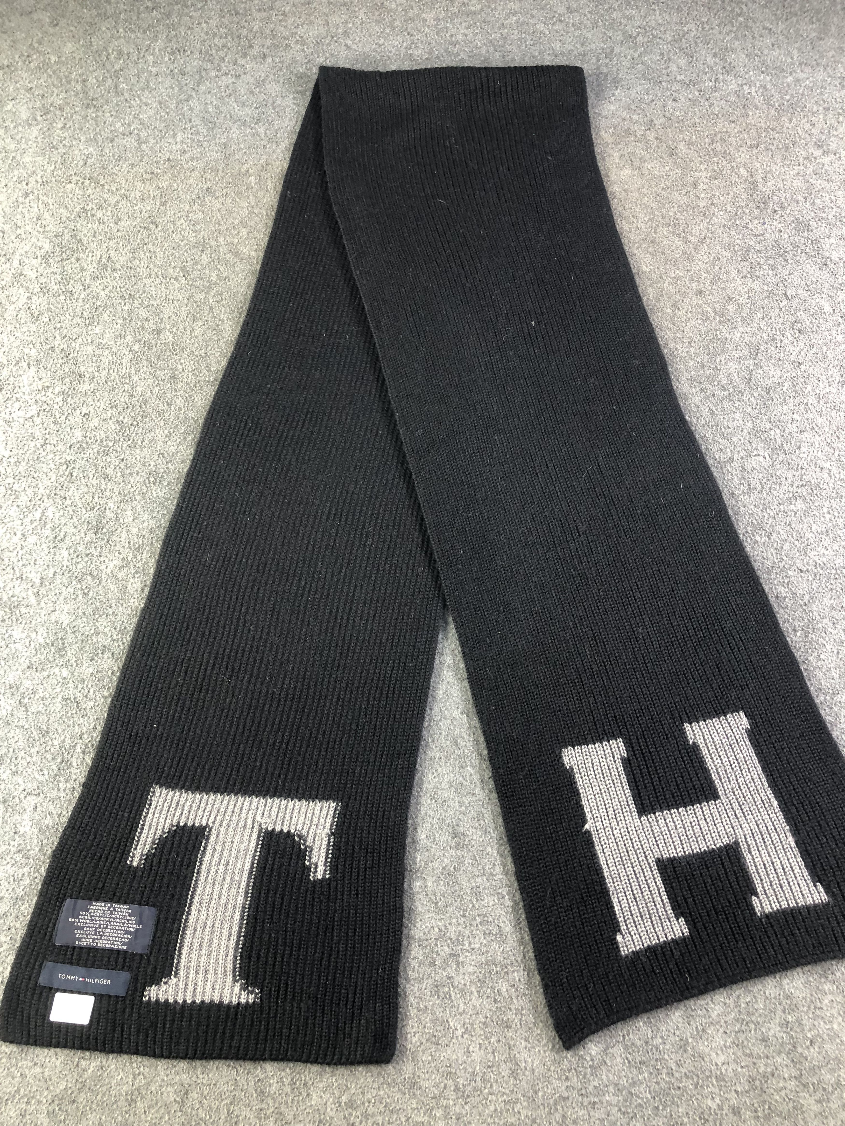 Tommy Hilfiger Tommy Hilfiger Scarf / Muffler / Neckwear SS1257 Size ONE SIZE - 4 Thumbnail