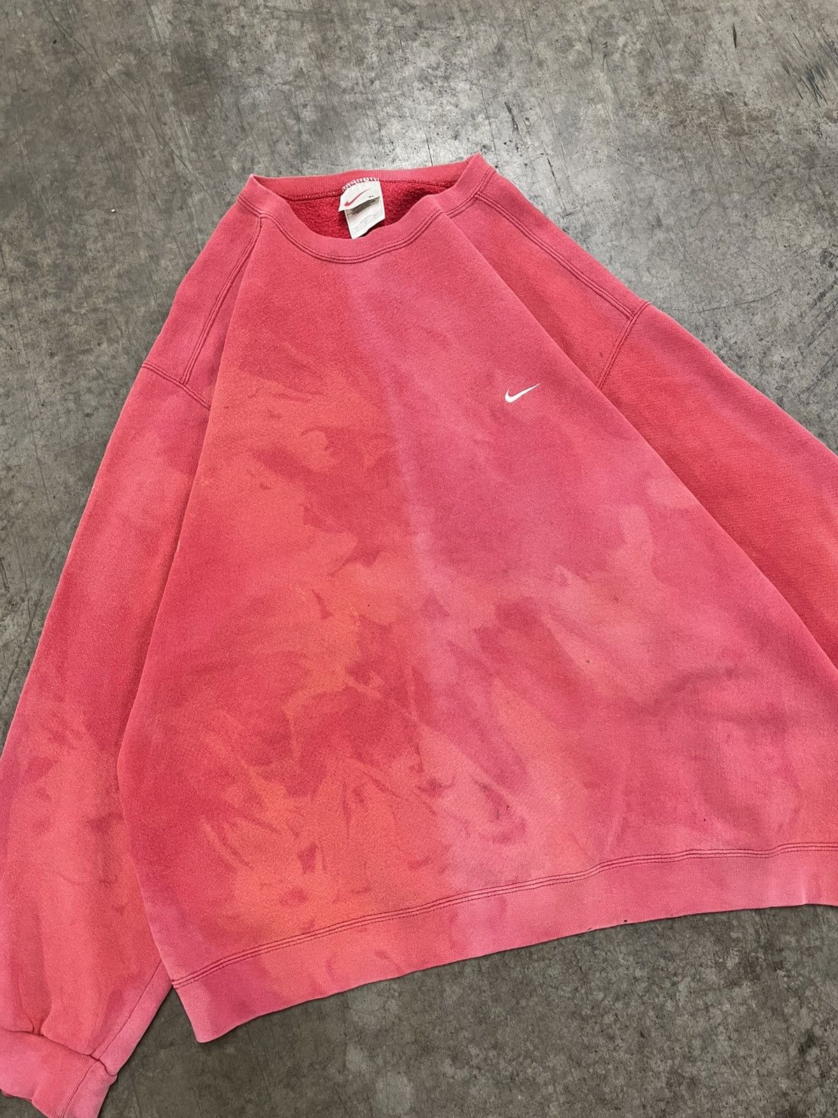 Vintage Nike vintage 90s sun faded boxy fit crewneck hype rare Size US XL / EU 56 / 4 - 7 Thumbnail