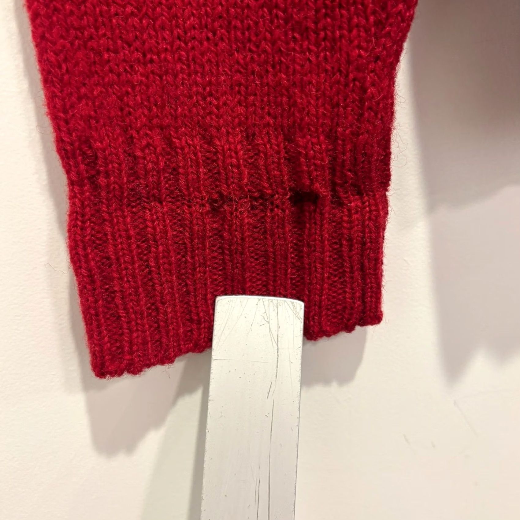 Vintage VINTAGE Scotsdoon Cardigan Red Scottish Shetland Wool Gold Crest Buttons Size 38 Size M / US 6-8 / IT 42-44 - 7 Thumbnail