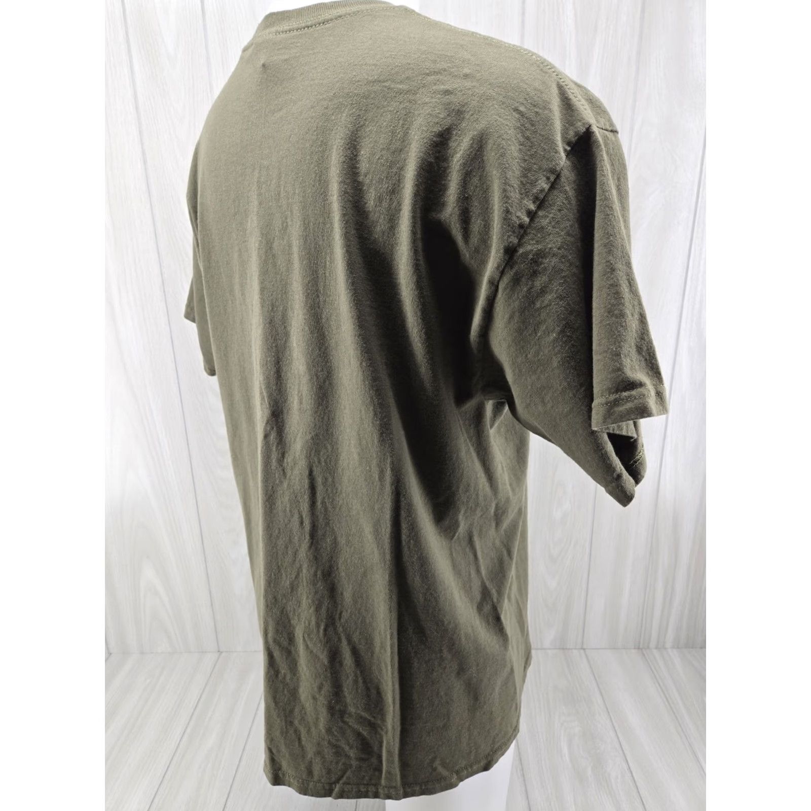 Vintage VINTAGE Land Of The Free Because Of The Brave XL Olive Green Tank Graphic T Shirt Size US XL / EU 56 / 4 - 6 Thumbnail