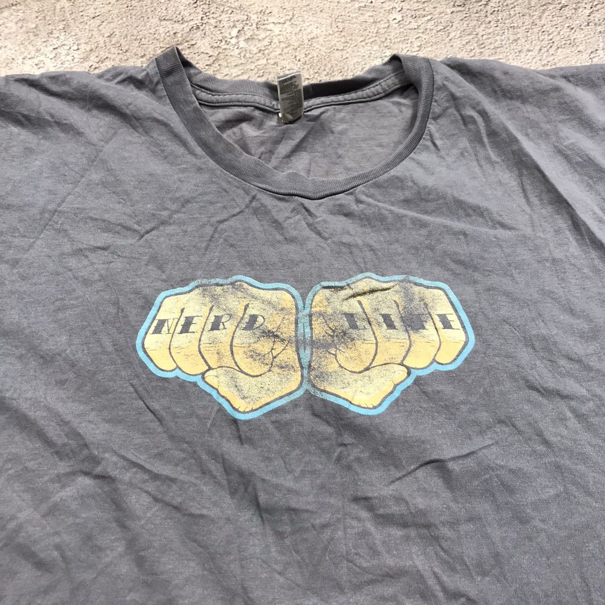 Vintage Vintage 90s Sun Faded Graphic Tee Funny Print Skate Baggy XL Size US XL / EU 56 / 4 - 3 Thumbnail