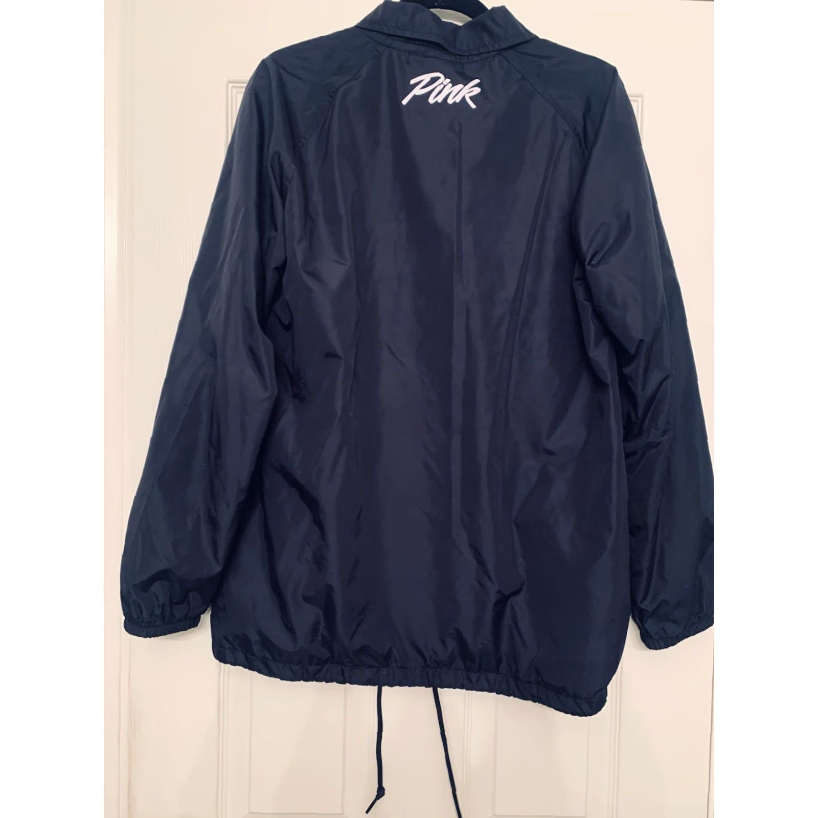 Victoria's Secret Victoria's Secret Jacket Women M Black Logo Lined Coaches Windbreaker Snap Size M / US 6-8 / IT 42-44 - 4 Thumbnail