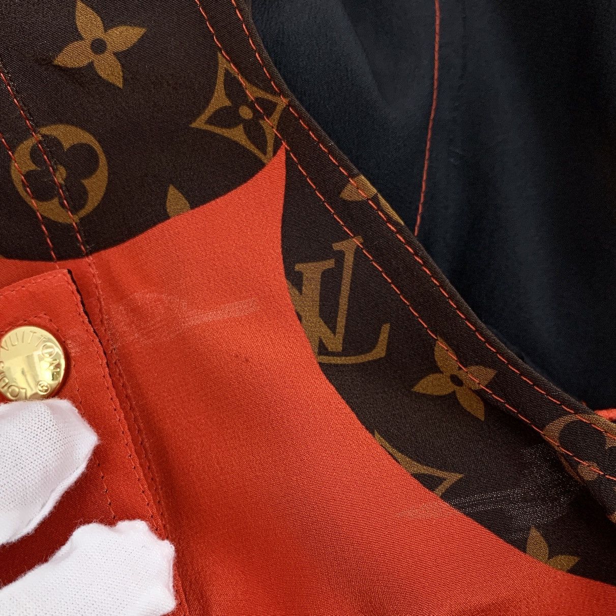Louis Vuitton Louis Vuitton Monogram Silk Jumpsuit Skort K26WX Size XXS / US 00 / IT 34 - 9 Thumbnail