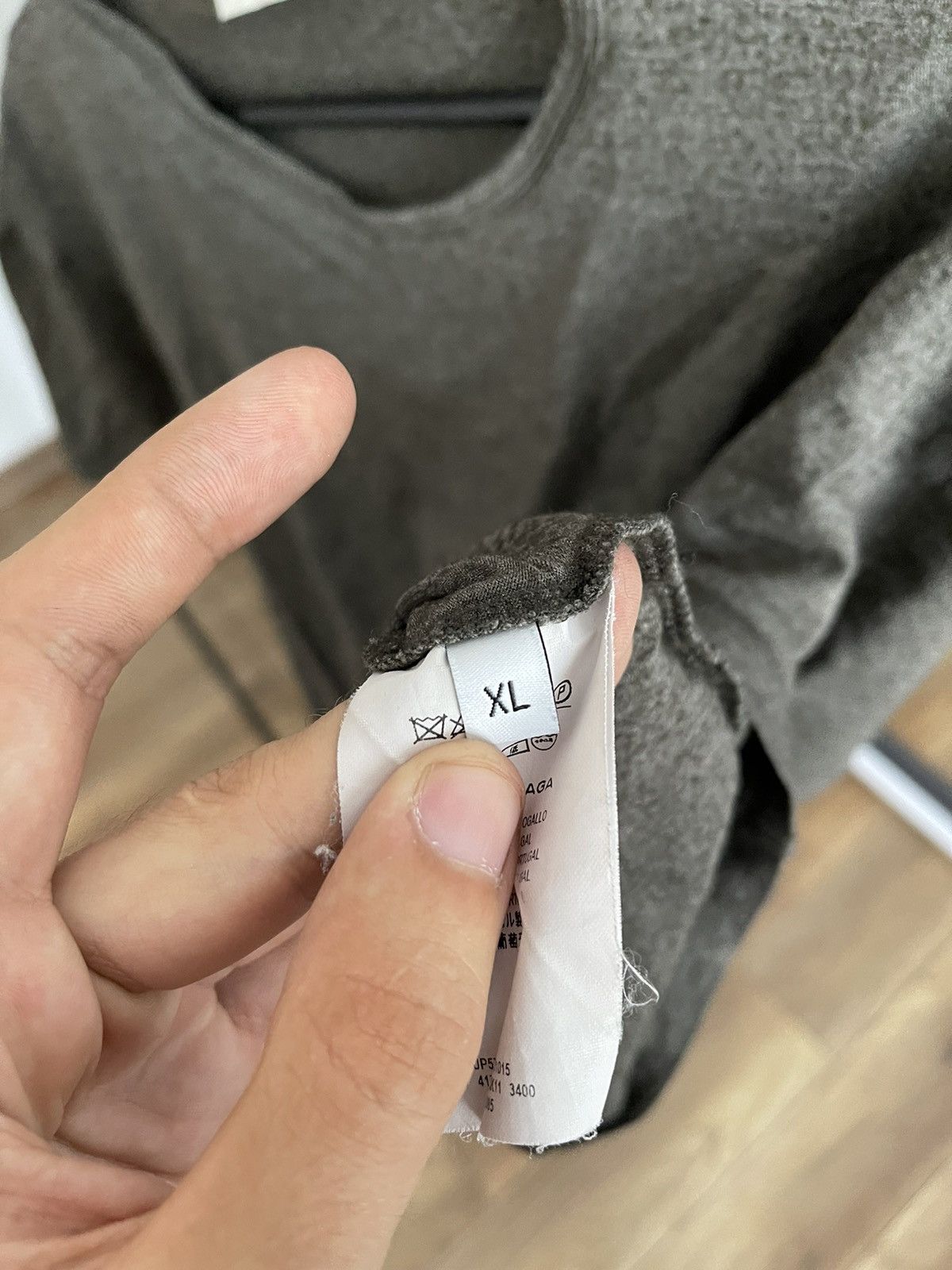 Balenciaga Balenciaga Paris Women’s T-Shirt Tee Wool/Silk Size XL / US 12-14 / IT 48-50 - 8 Thumbnail