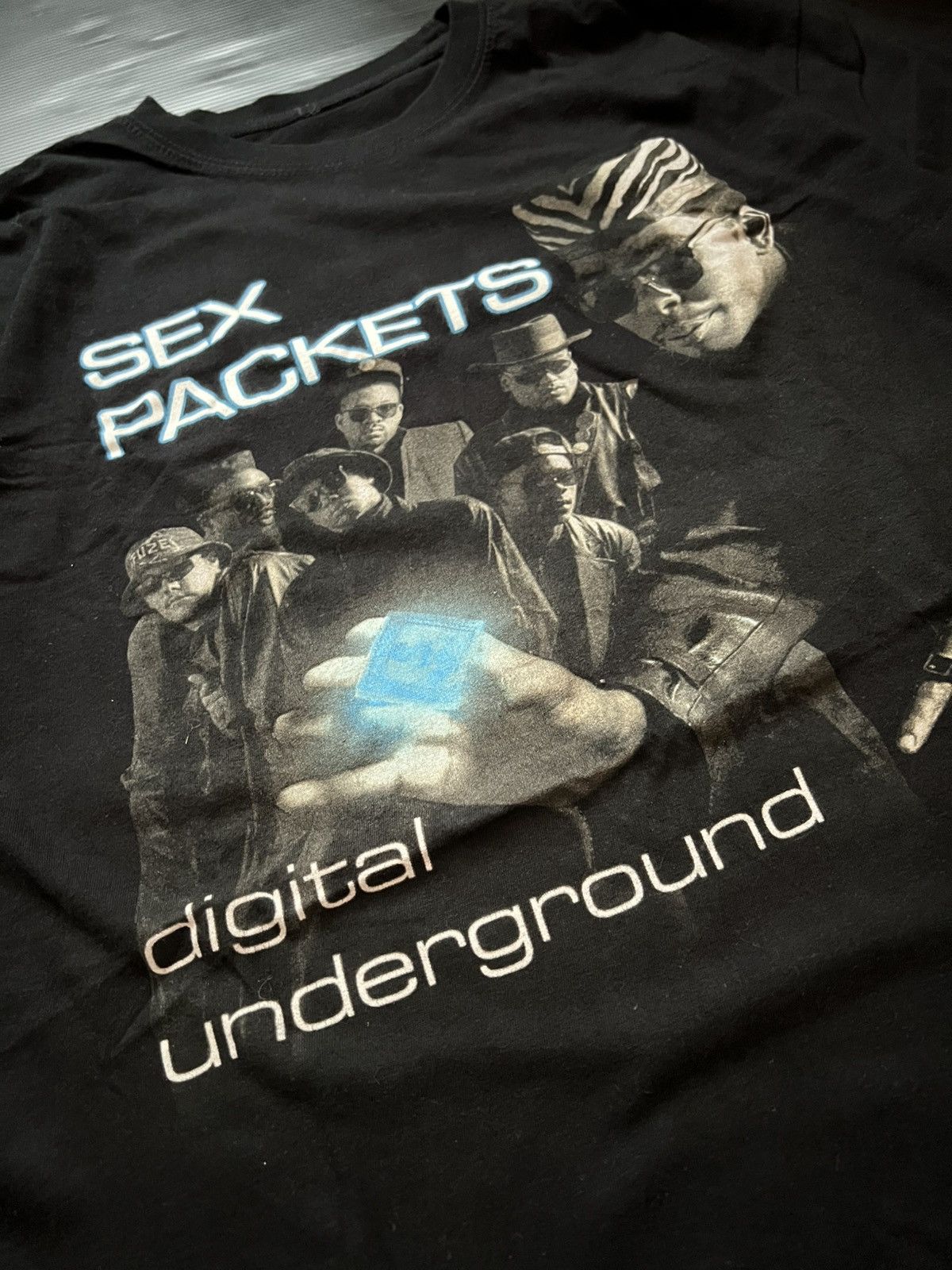 Vintage 🔥HOT DROPS🔥Digital Underground Sex Packets Tee Shirt Size US M / EU 48-50 / 2 - 2 Thumbnail