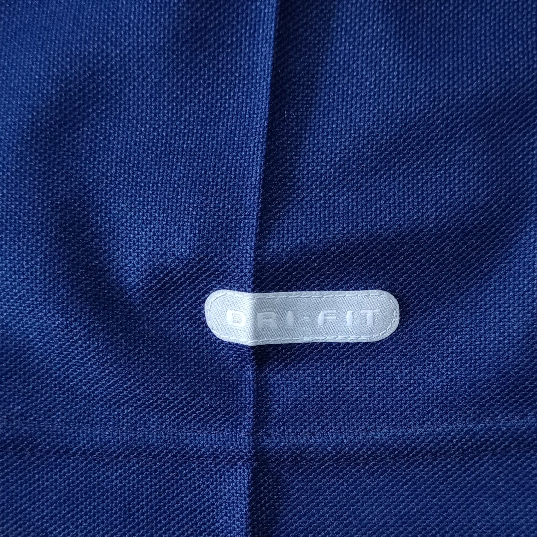 Nike Arsenal 2000-2001 Training Jersey Size US M / EU 48-50 / 2 - 6 Thumbnail