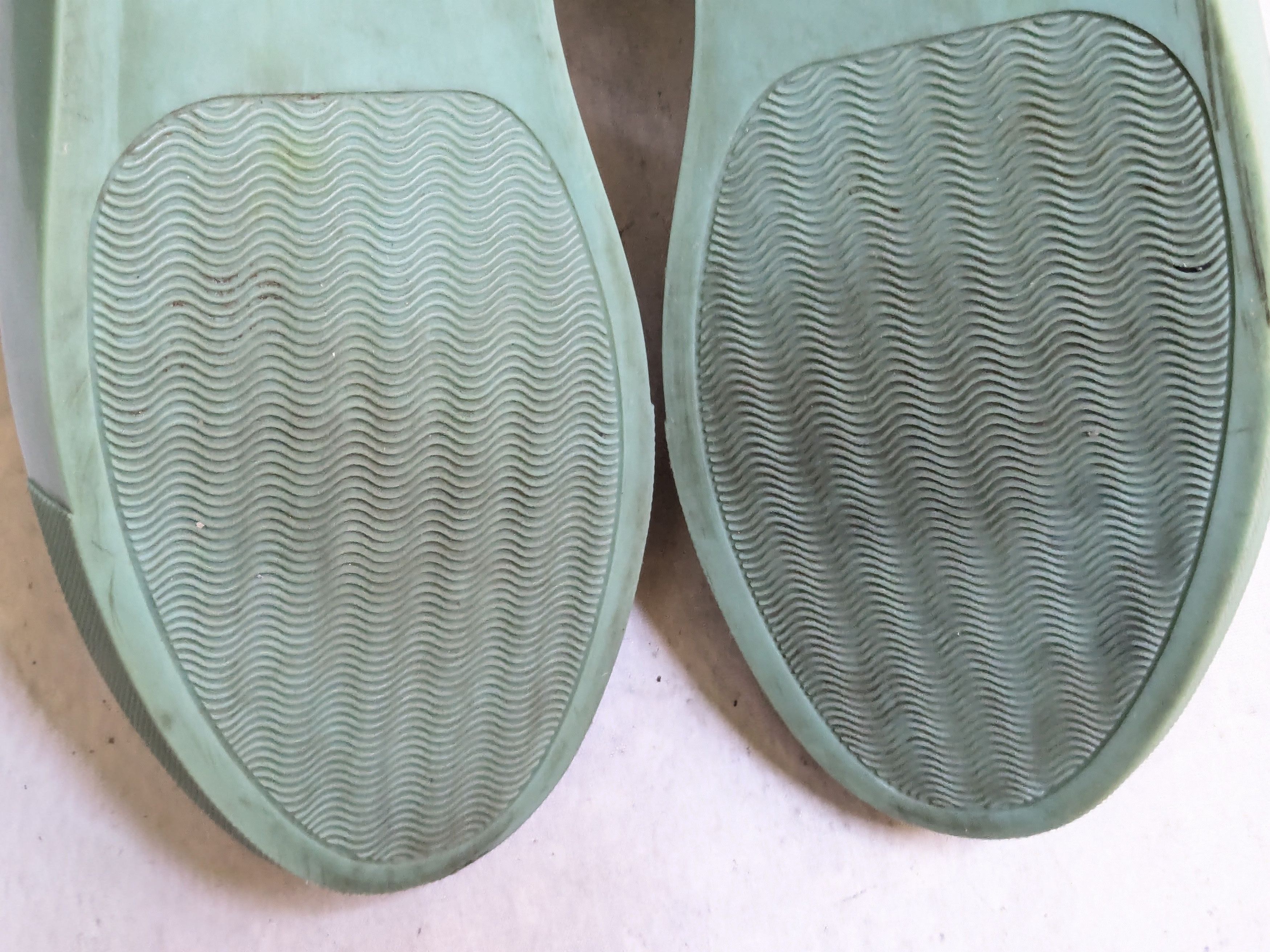 Balenciaga Balenciaga Arena High Top Sneakers Green 9 42 Cotes Leather Size US 9 / EU 42 - 18 Thumbnail