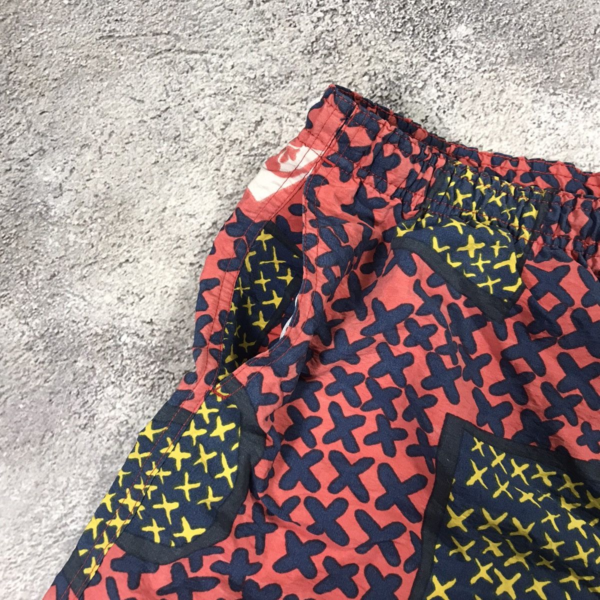 Vintage Vintage Y2K Quicksilver All Over Print Shorts Streetwear 36 Size US 36 / EU 52 - 3 Thumbnail