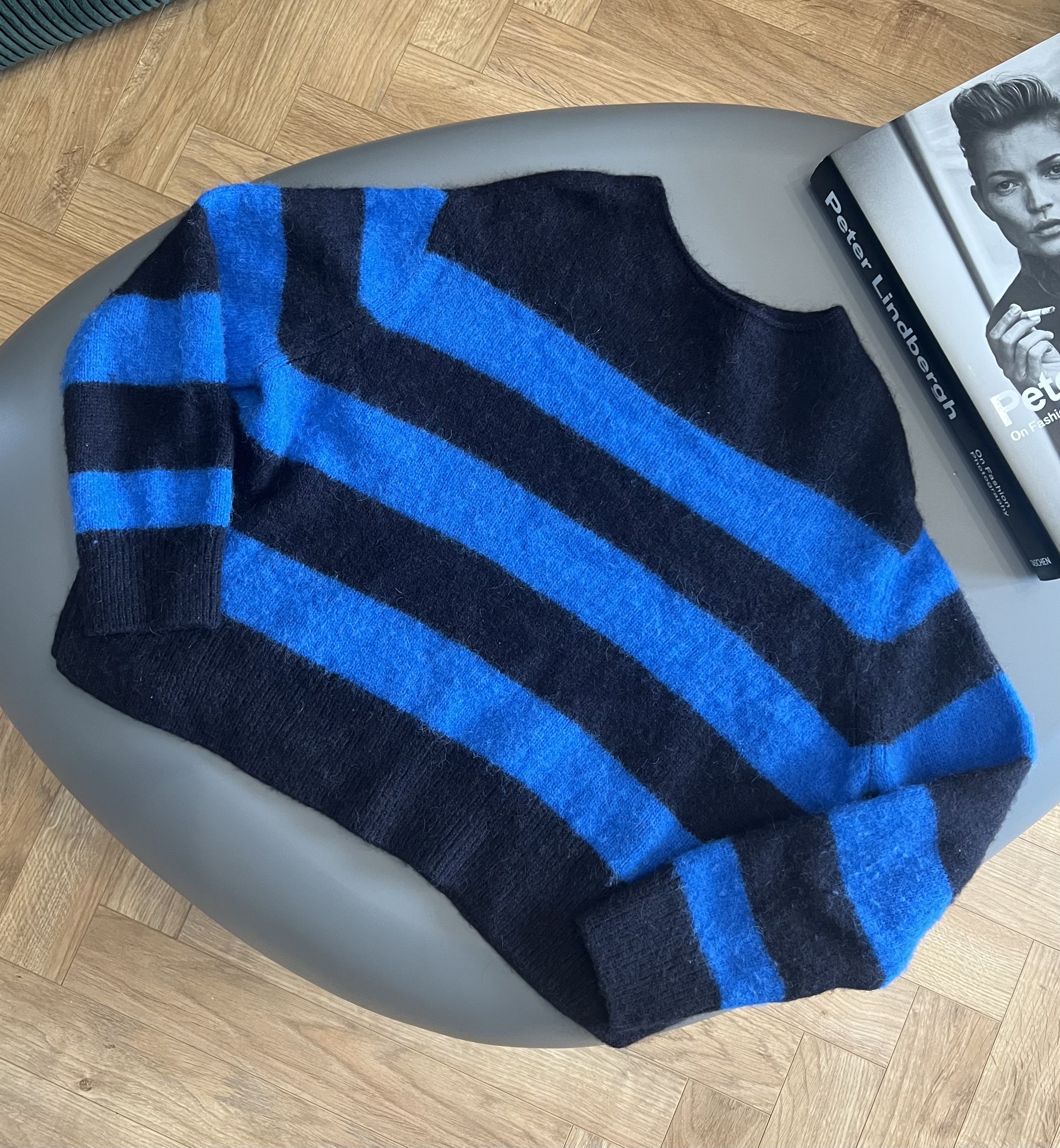 closed striped sweater knitwear alpaca wool XS