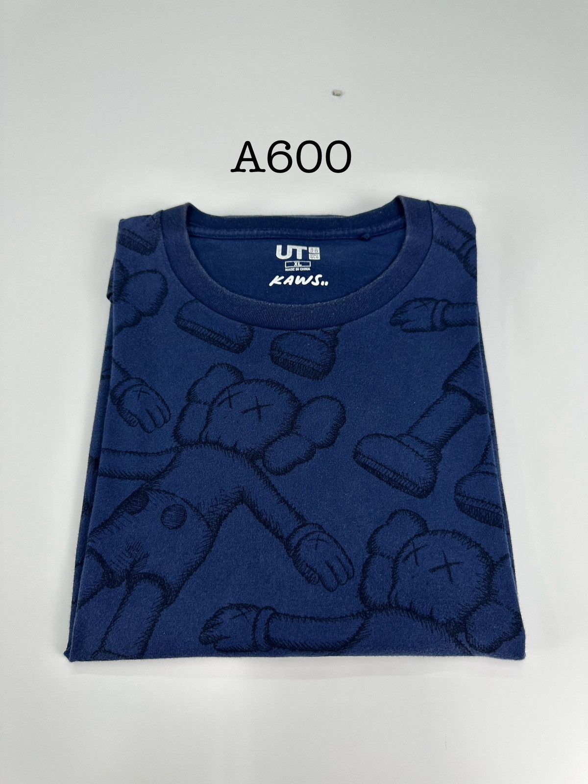 Kaws Uniqlo x Kaws Fullprint Tshirt A600 Size US XL / EU 56 / 4 - 12 Thumbnail
