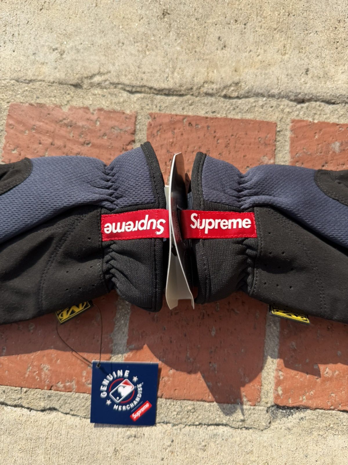 New York Yankees × Supreme Supreme Mechanix Mlb Yankee Gloves Size ONE SIZE - 6 Thumbnail