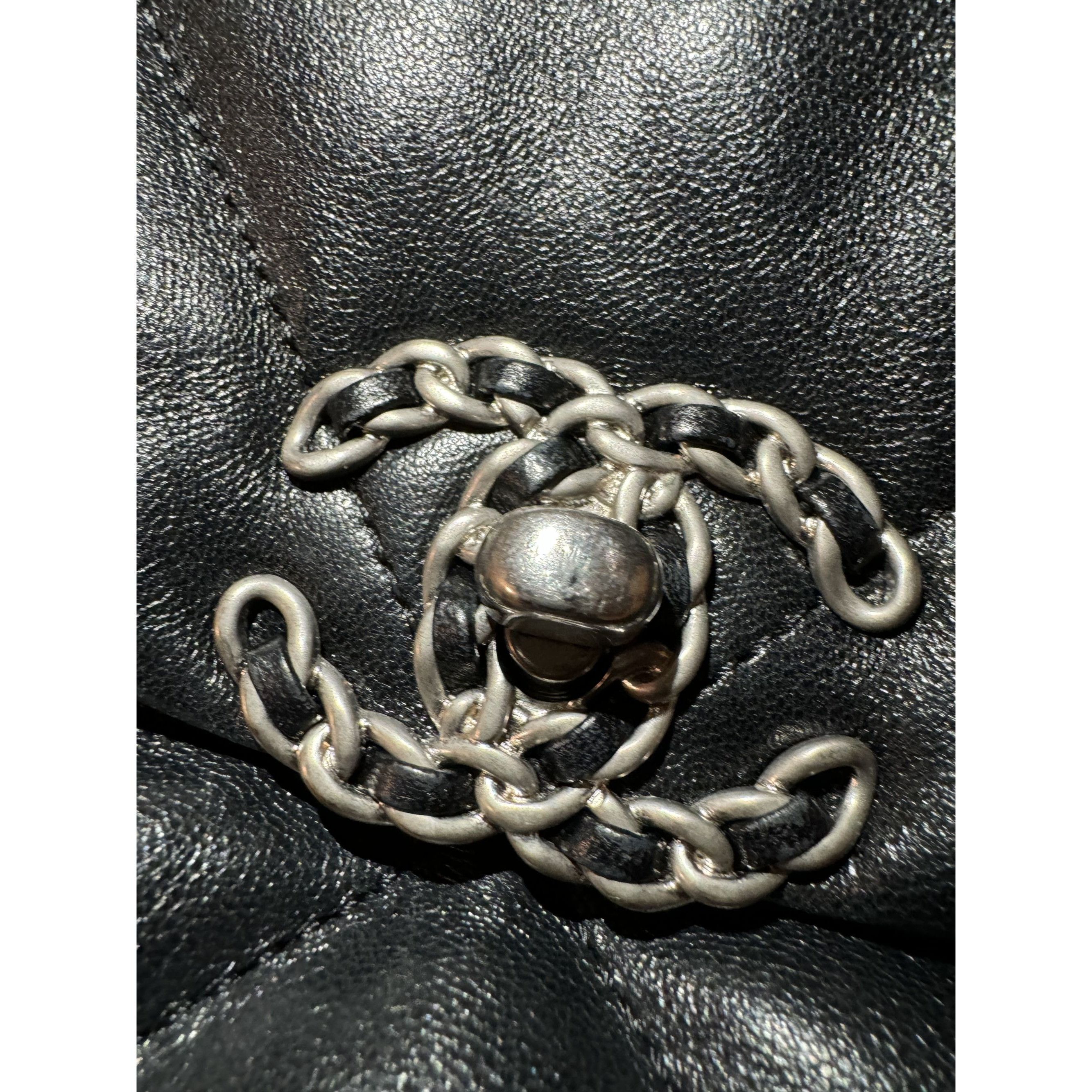 Chanel Chanel Black Quilted Leather Chain Shoulder Bag With Logo De Size ONE SIZE - 18 Thumbnail