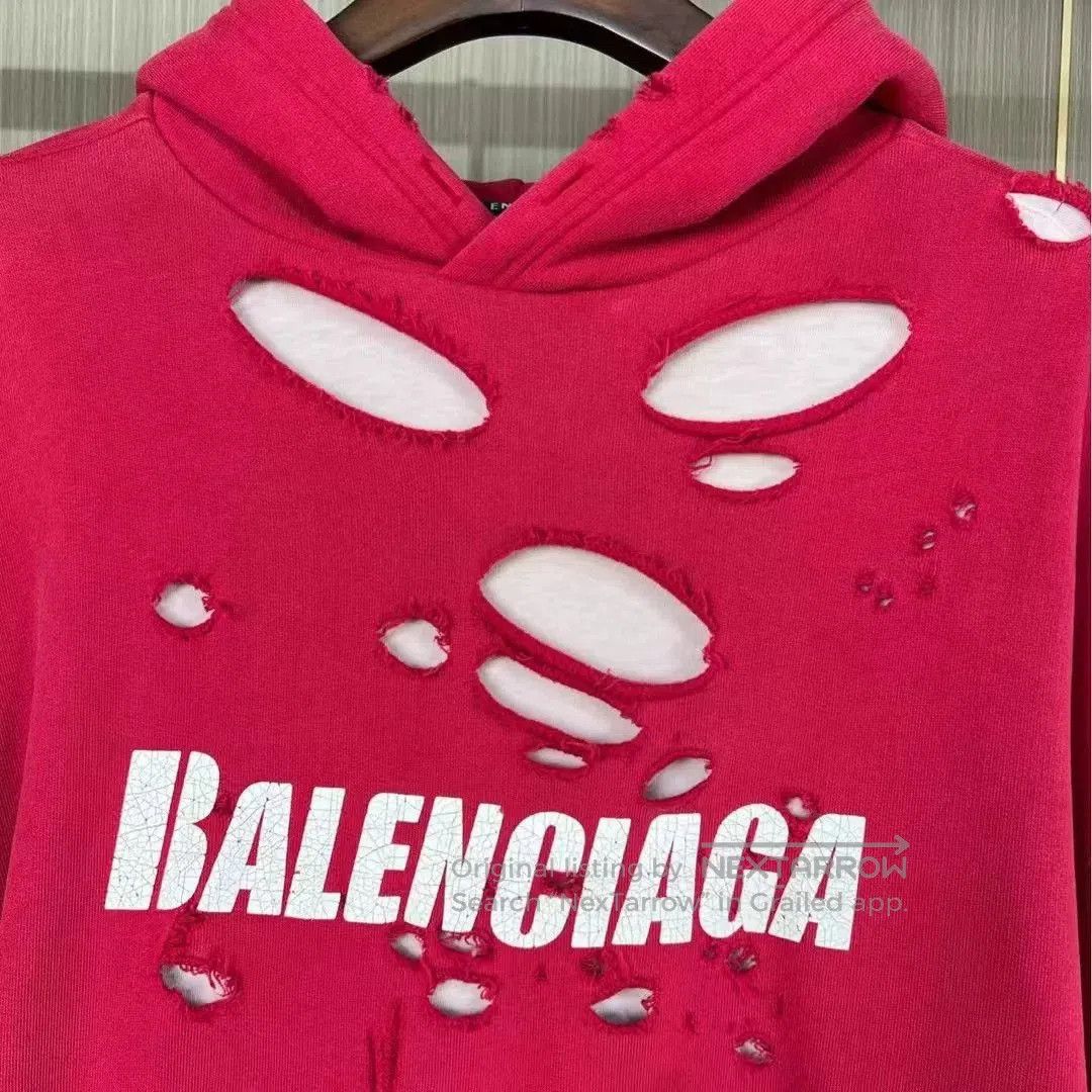 Balenciaga balenciaga red logo distressed hoodie. Size US XS / EU 42 / 0 - 3 Thumbnail