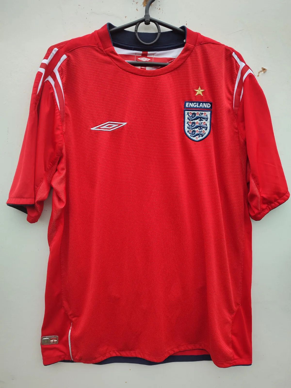 Umbro England National Football Team 2004-05 Away FOOTBALL Kit Size US L / EU 52-54 / 3 - 1 Thumbnail