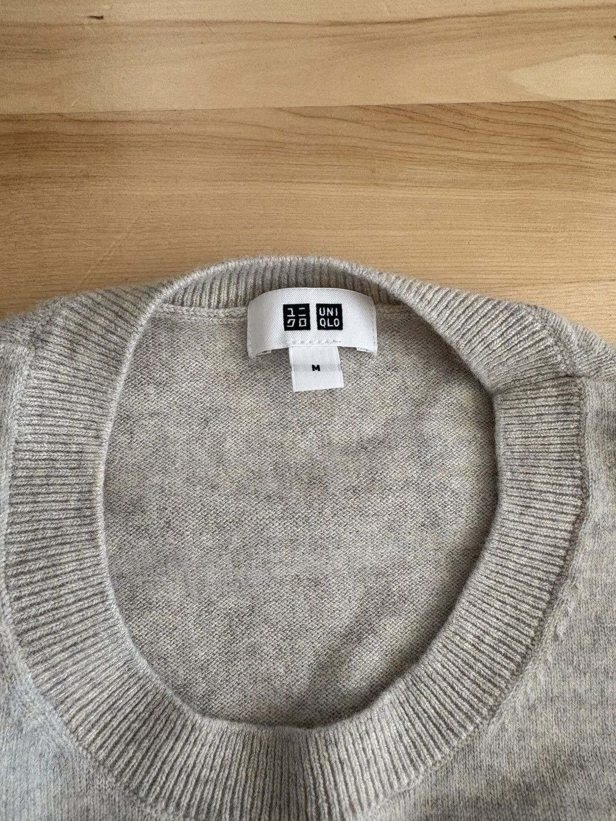 Uniqlo Uniqlo Cashmere Crew Neck Sweater Size US M / EU 48-50 / 2 - 2 Thumbnail