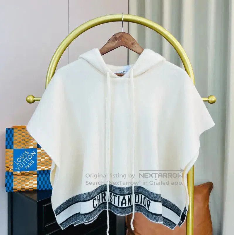 Dior Dior White XS Women's Hoodie . Size XS / US 0-2 / IT 36-38 - 2 Thumbnail