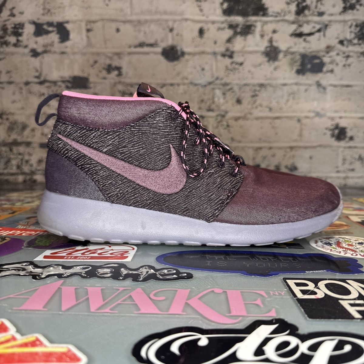 Nike Nike Roshe Run Mid City Pack NYC Sz 10 Maroon NDS Size US 10 / EU 43 - 3 Thumbnail
