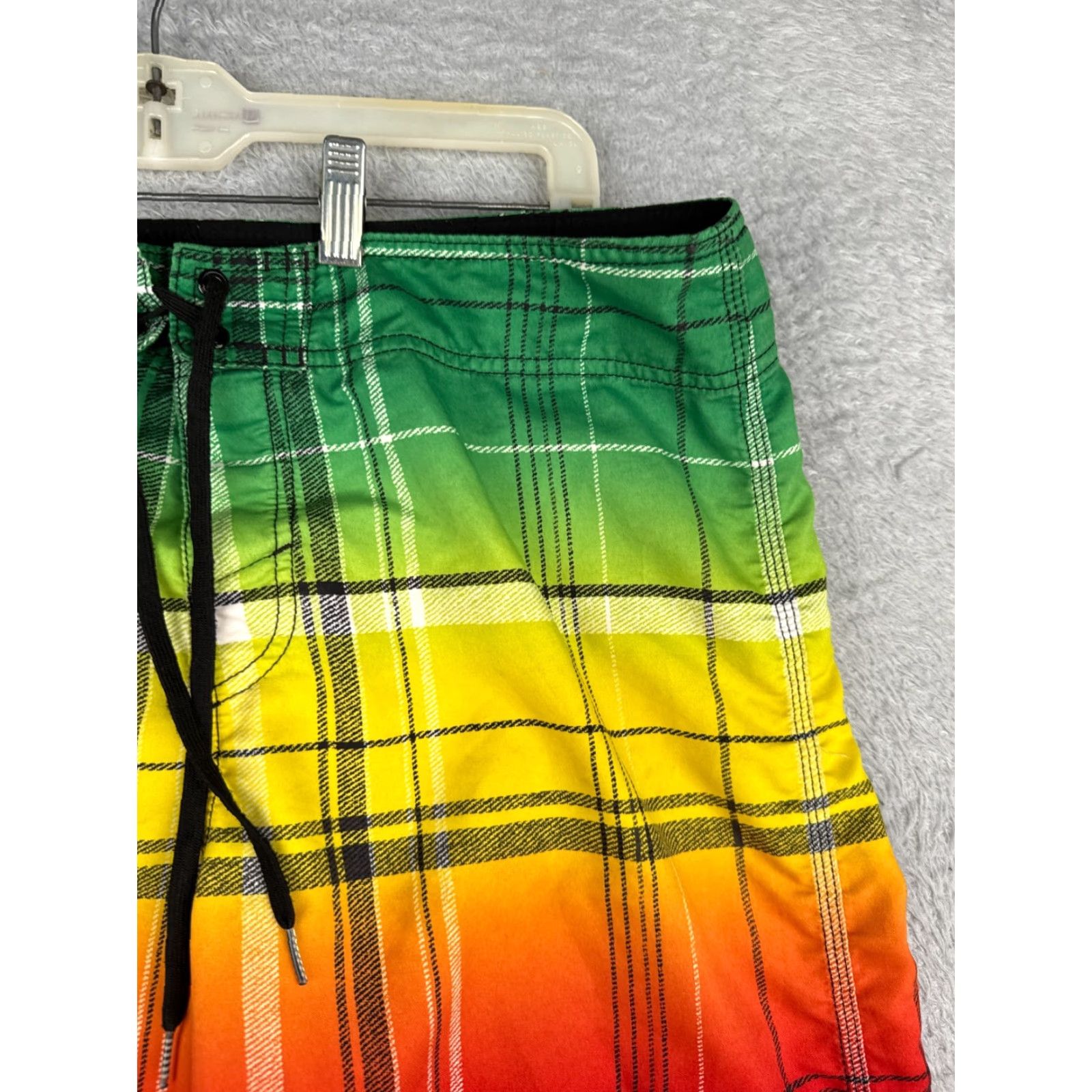 O'Neill VINTAGE: No (not vintage) — O'Neill Swim Trunks Mens 35 Red Green Stripe Board Shorts Polyester 35x11 Size US 35 - 5 Thumbnail