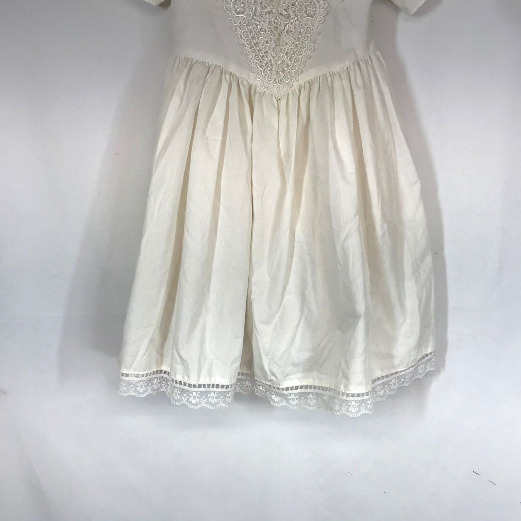 Vintage VINTAGE Gunne Sax Girls Dress Ivory Lace Prairie 4 USA Short Sleeve 1980s Victorian Style Garden Party Girls Size ONE SIZE - 3 Thumbnail