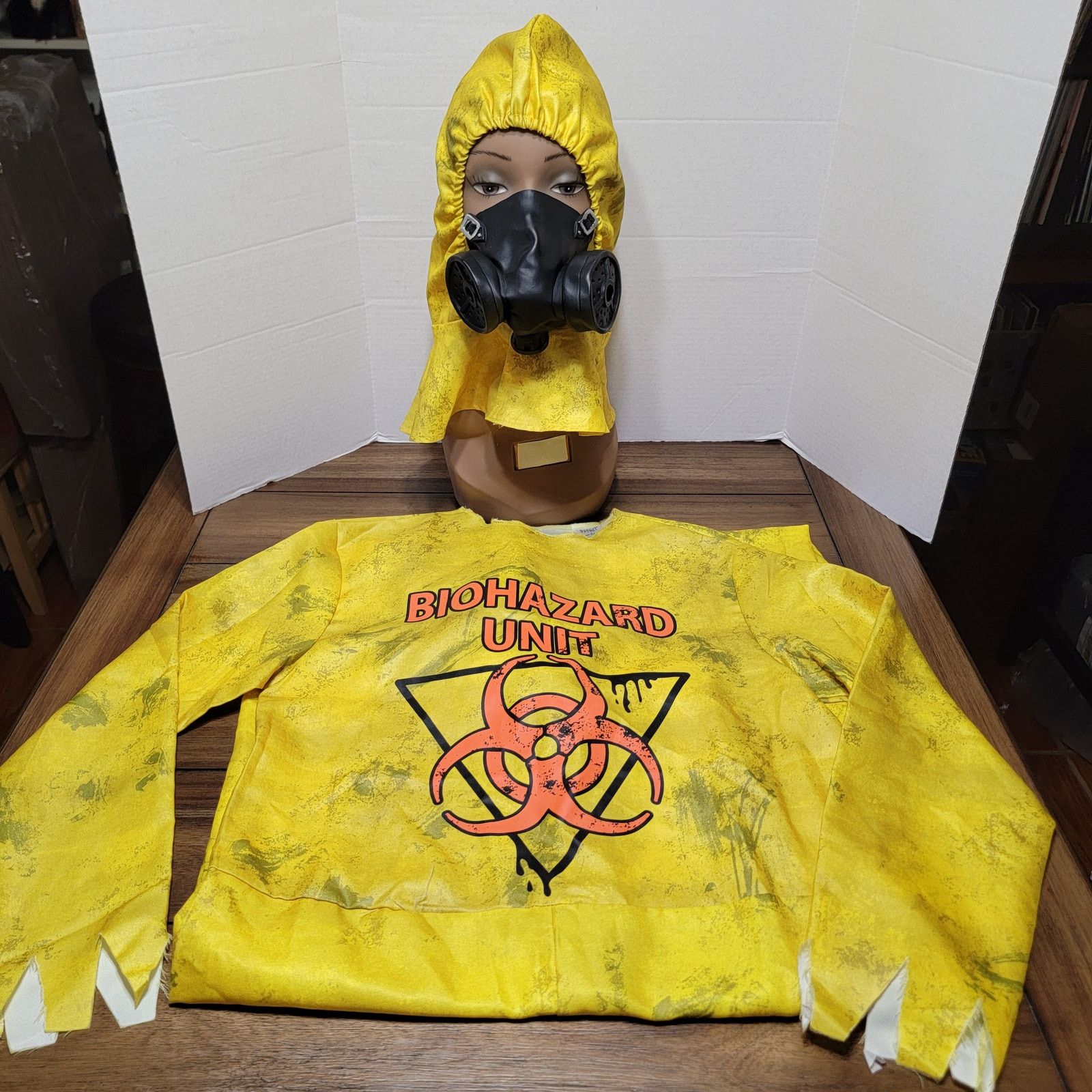 Other 3 Pc Spirit Halloween Bio-Hazard Unit Costume - Size Small Size ONE SIZE - 1 Thumbnail