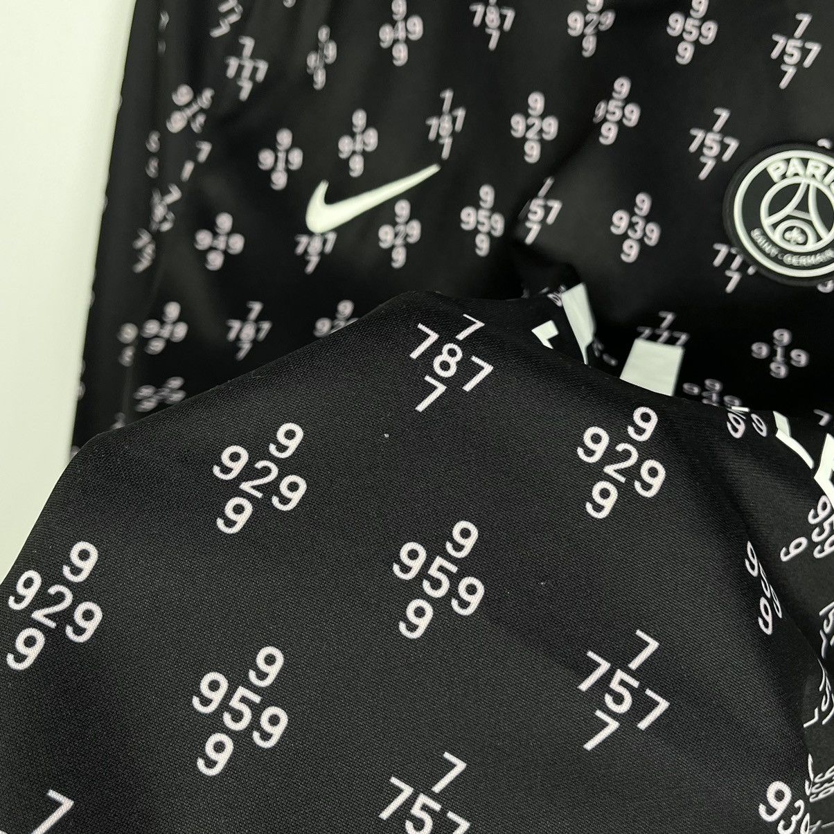 Nike Nike Paris Saint Germain Pre Match Soccer Jersey Shirt 21/22 Size US L / EU 52-54 / 3 - 14 Thumbnail