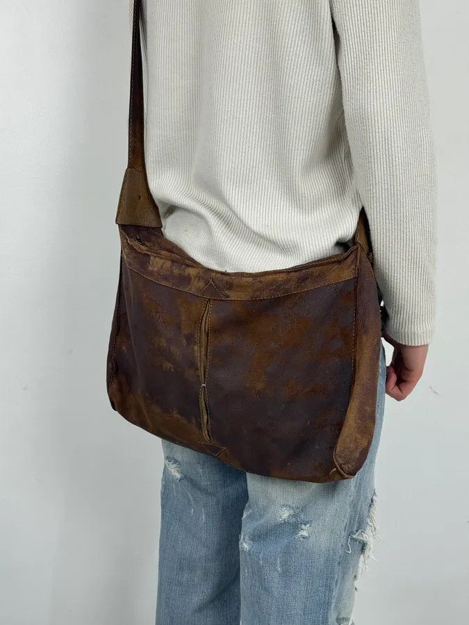 Just Cavalli 2000s Cavalli Brown Eroded Leather Shoulder Bag Size ONE SIZE - 2 Thumbnail