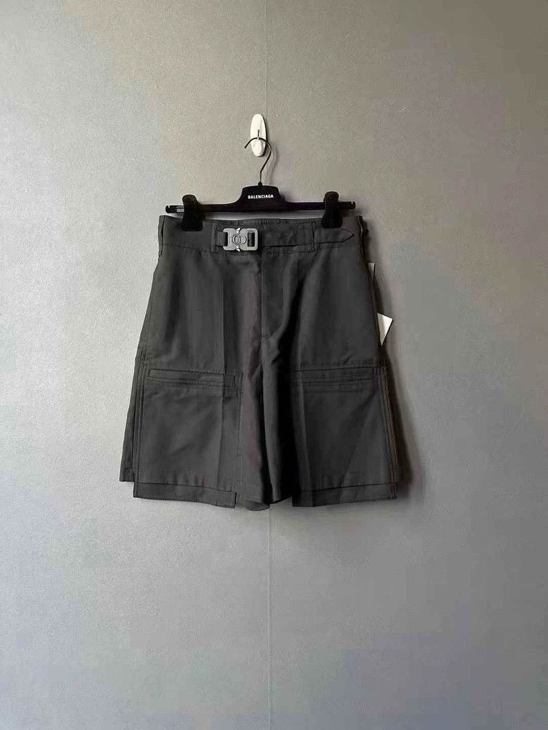 Dior Dior Black functional buckle shorts 2504-Nextarrow Size US 28 / EU 44 - 1 Thumbnail