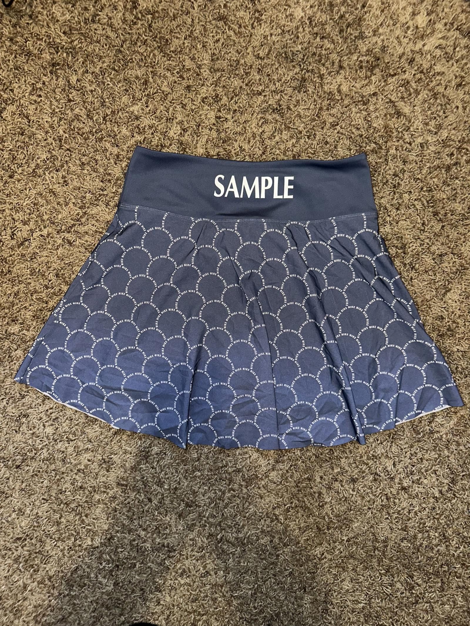 Nike Nike Women's Dri Fit Advantage All Over Print Golf Skort Sample Size 28" / US 6 / IT 42 - 5 Thumbnail