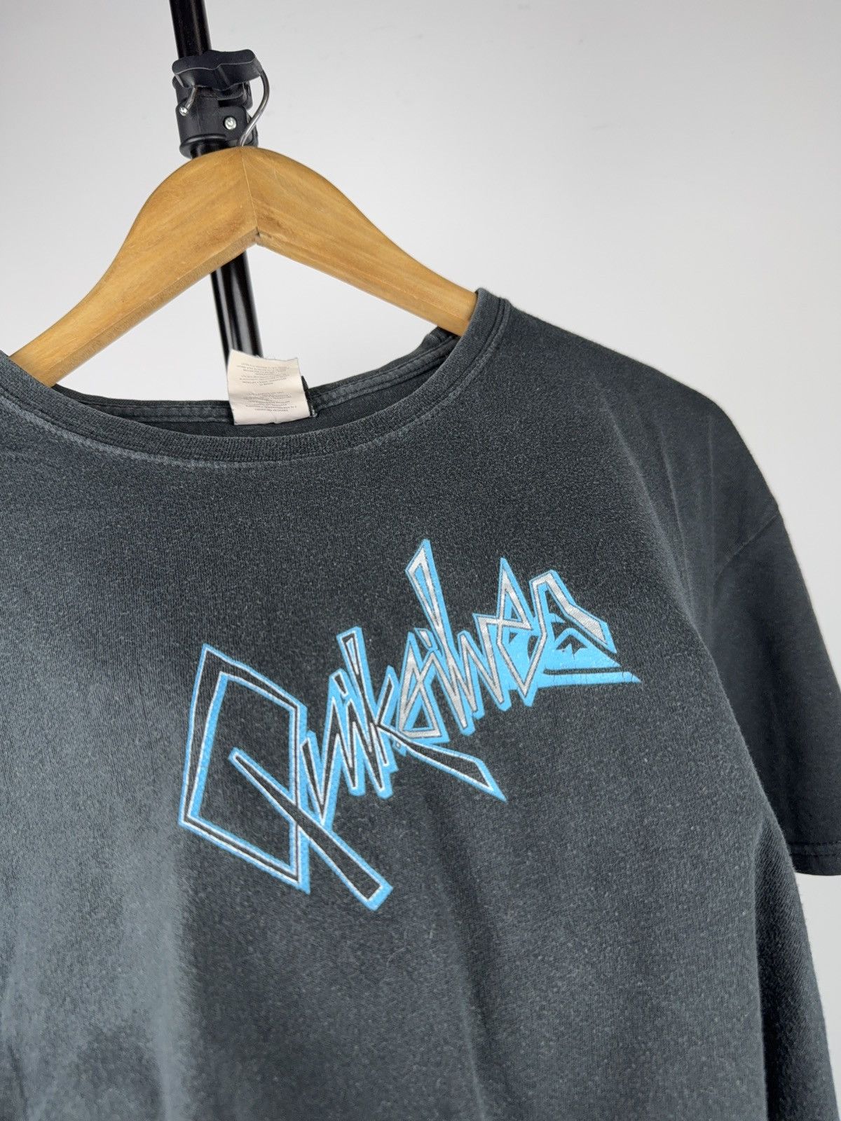 Quiksilver 00s Vintage Quiksilver Graphic Y2K Skate Surf T Shirt Size US L / EU 52-54 / 3 - 5 Thumbnail
