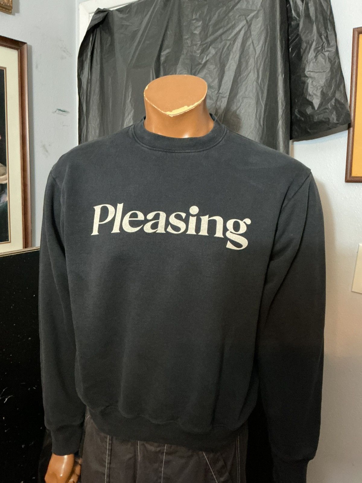 Other Harry Styles Pleasing Black Official Pullover Sweatshirt Size US S / EU 44-46 / 1 - 9 Thumbnail