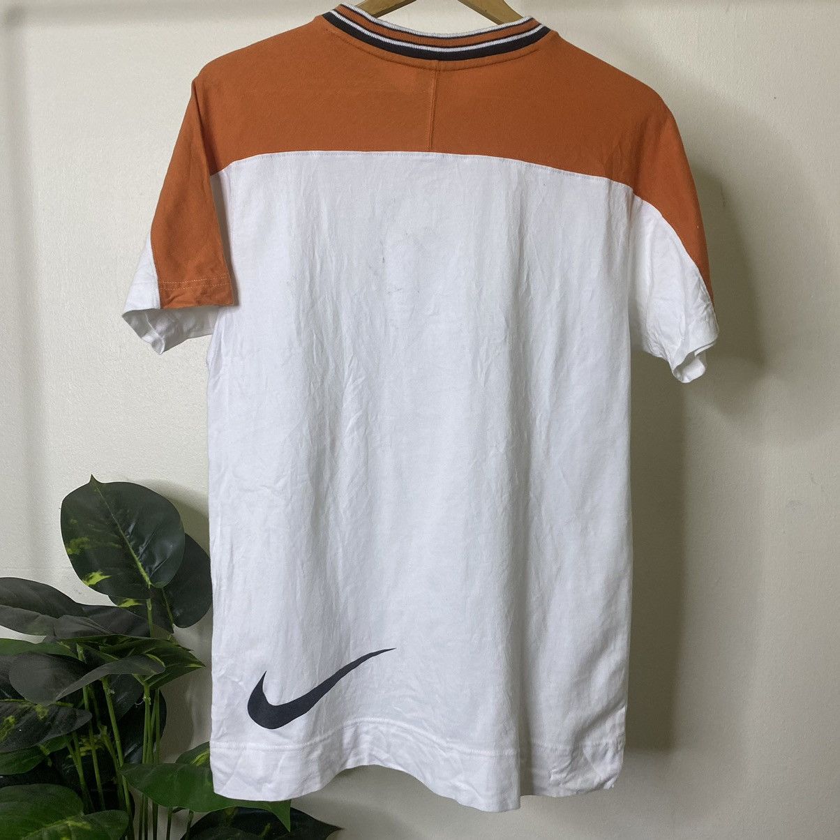 Nike × Vintage Vintage 2000s Nike Tee Size US S / EU 44-46 / 1 - 2 Thumbnail