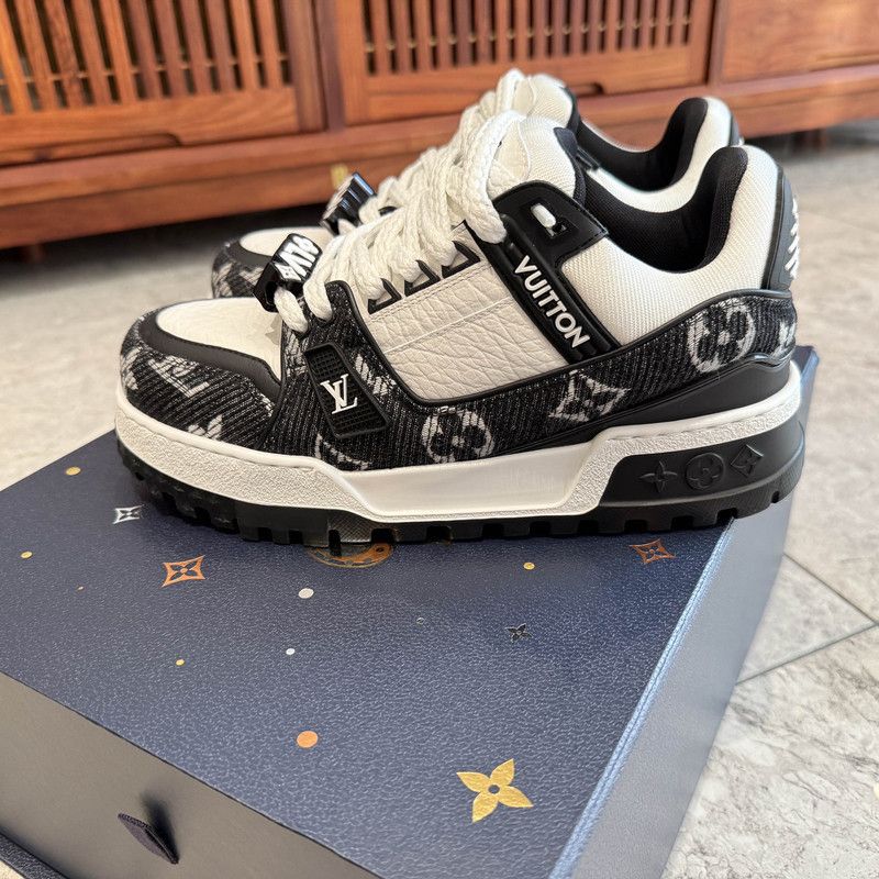 Louis Vuitton Louis Vuitton Trainer Maxi Black White Sneakers 0079 Size US 6.5 / EU 39-40 - 1 Thumbnail
