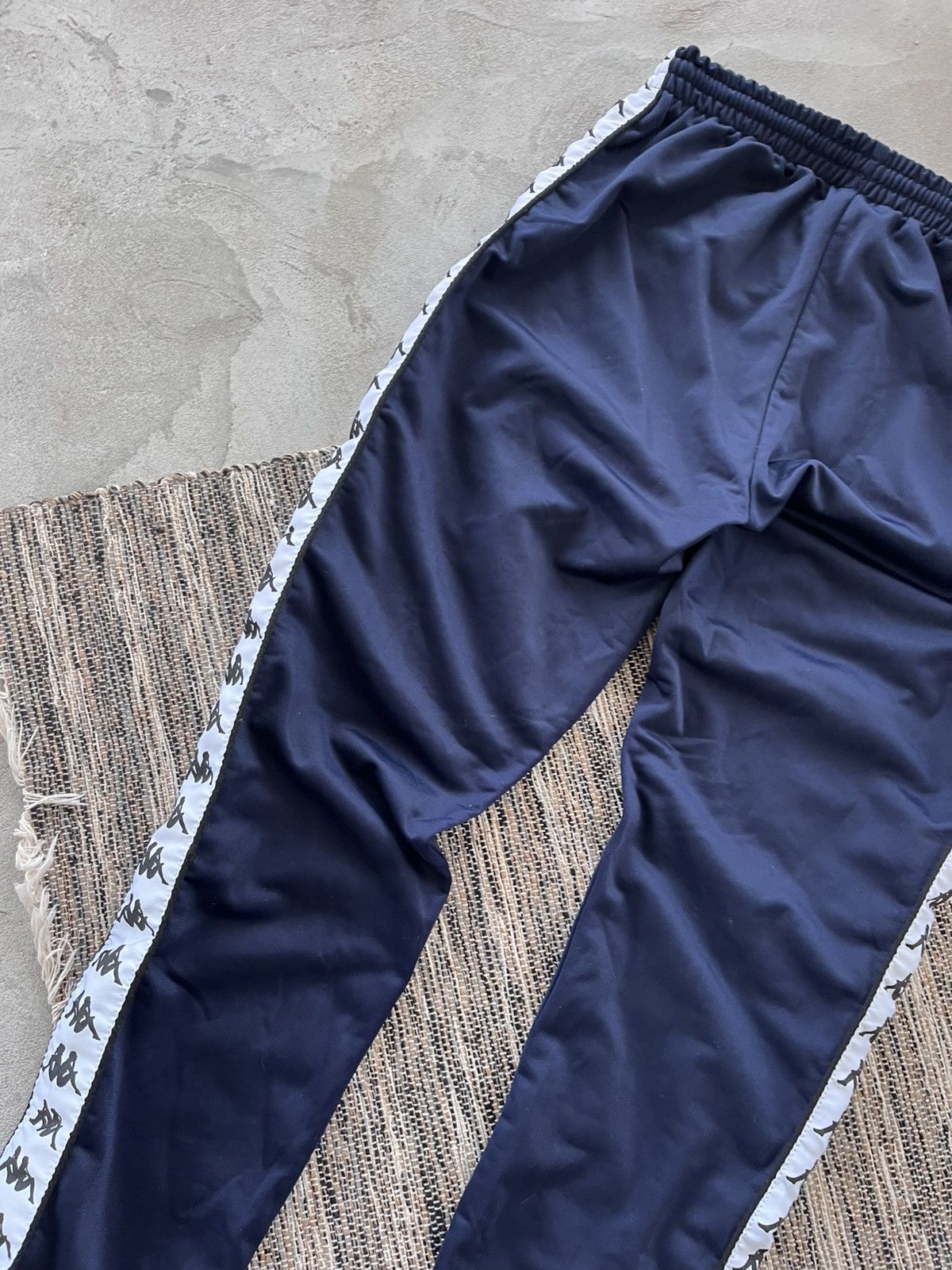 Kappa Vintage Kappa Navy Side Stripes Sportswear Sweatpants Y2K Size US 32 / EU 48 - 10 Thumbnail