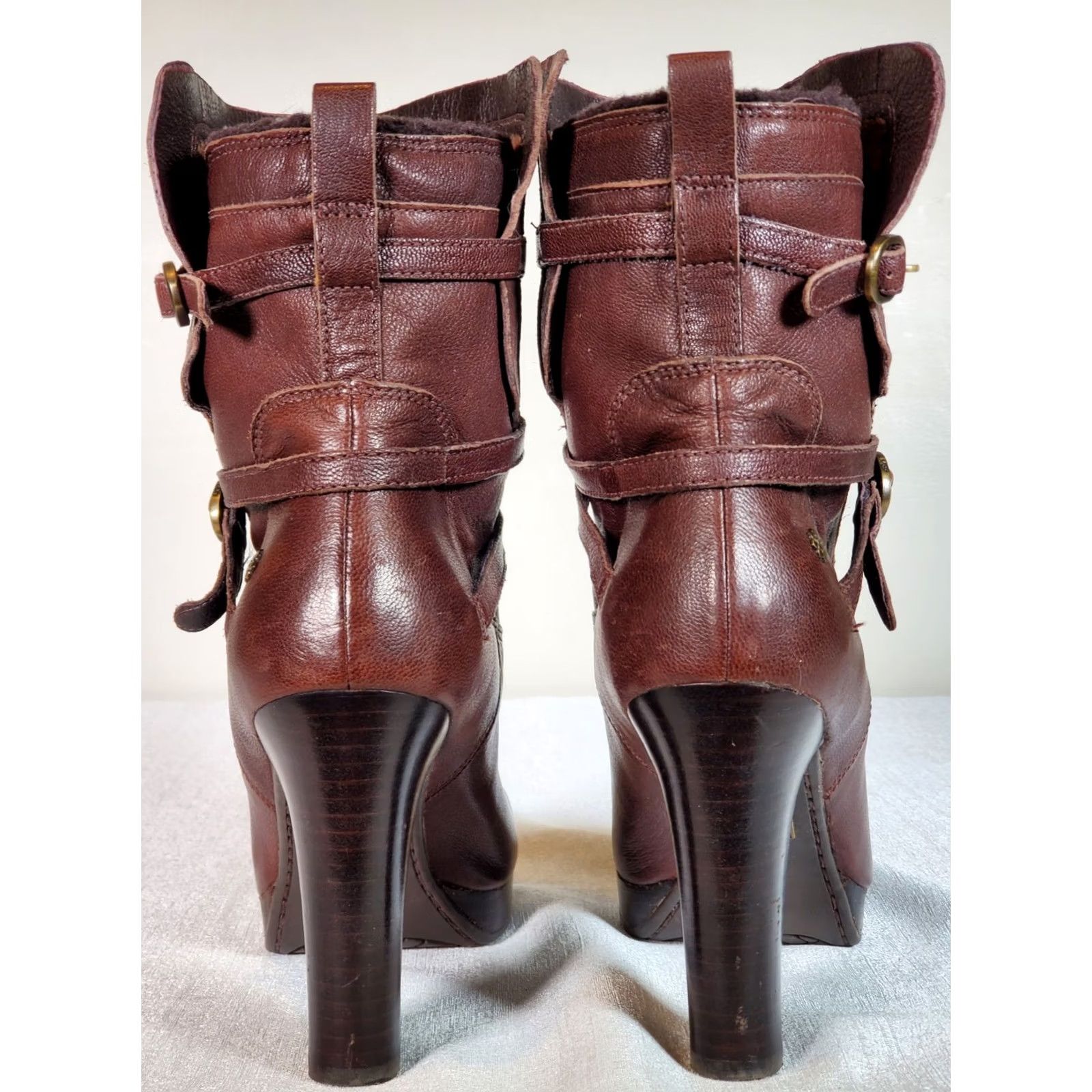 Ugg VINTAGE UGG Australia Olivia Brown Leather High Heel Platform Boots Women US 8.5 1005645 Size US 7 / IT 37 - 6 Thumbnail