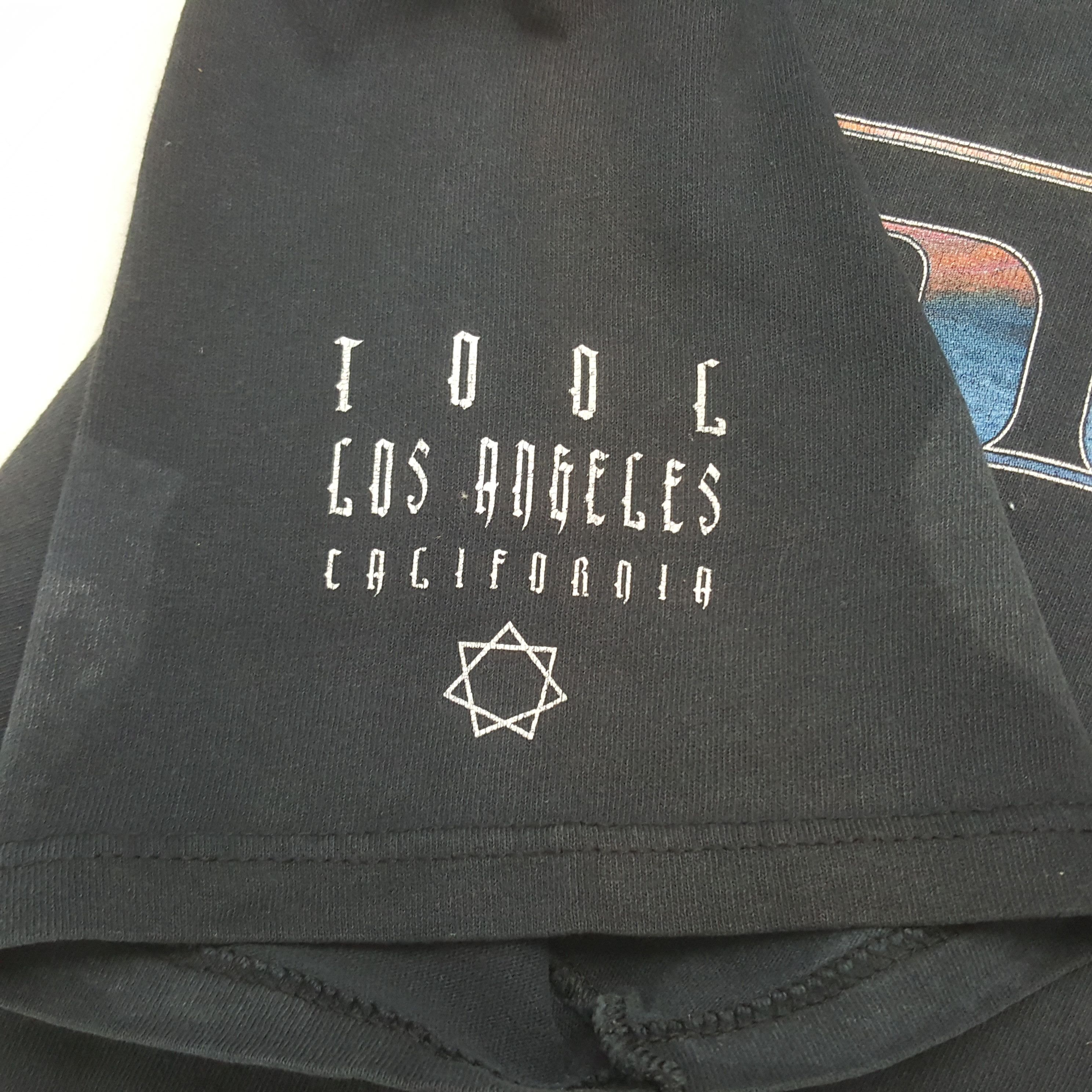 Band Tees Vintage Tool Los Angeles California Tshirt RR8 Size US M / EU 48-50 / 2 - 6 Thumbnail