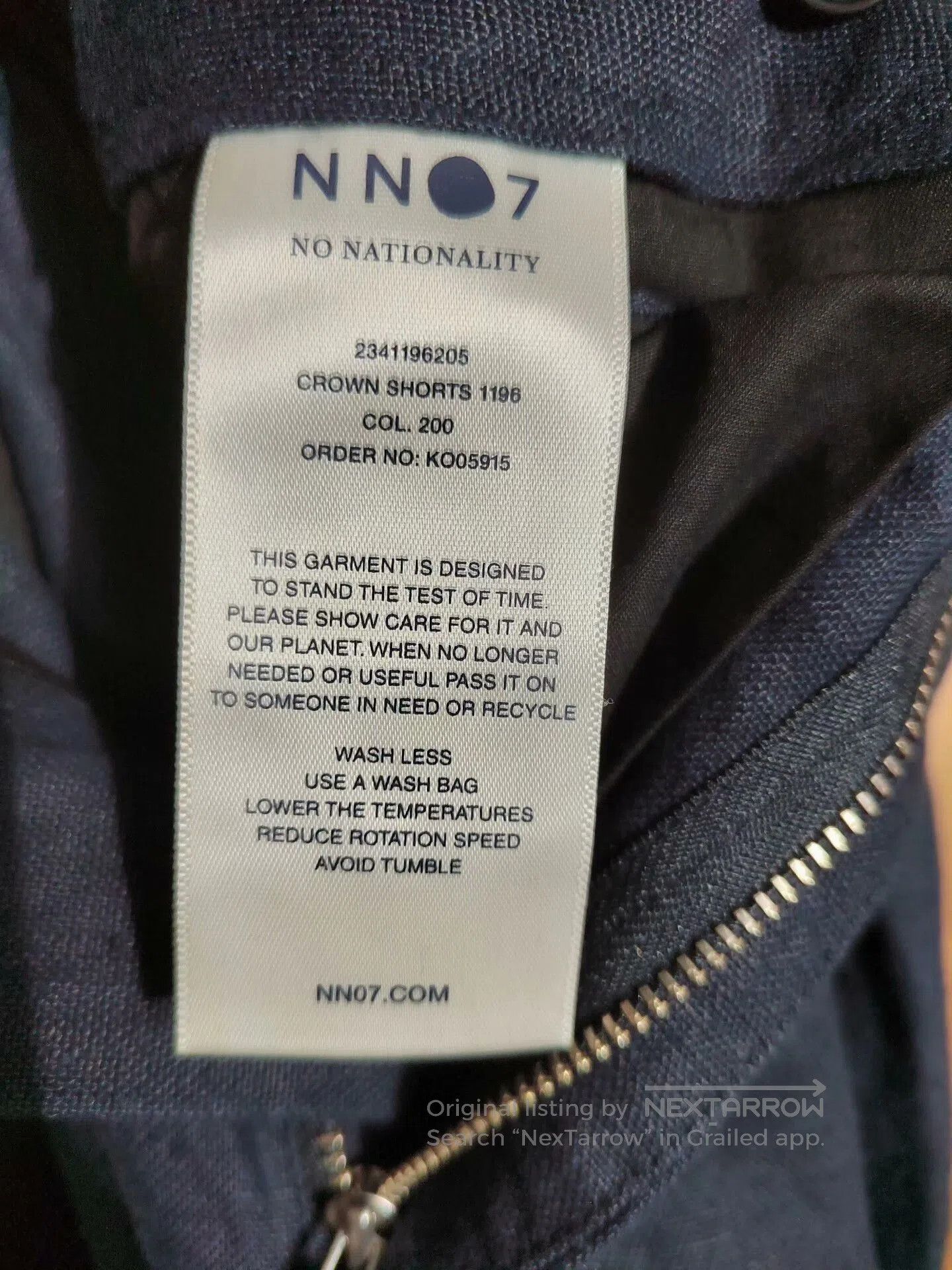 NN07 Linen Shorts in Dark Blue.