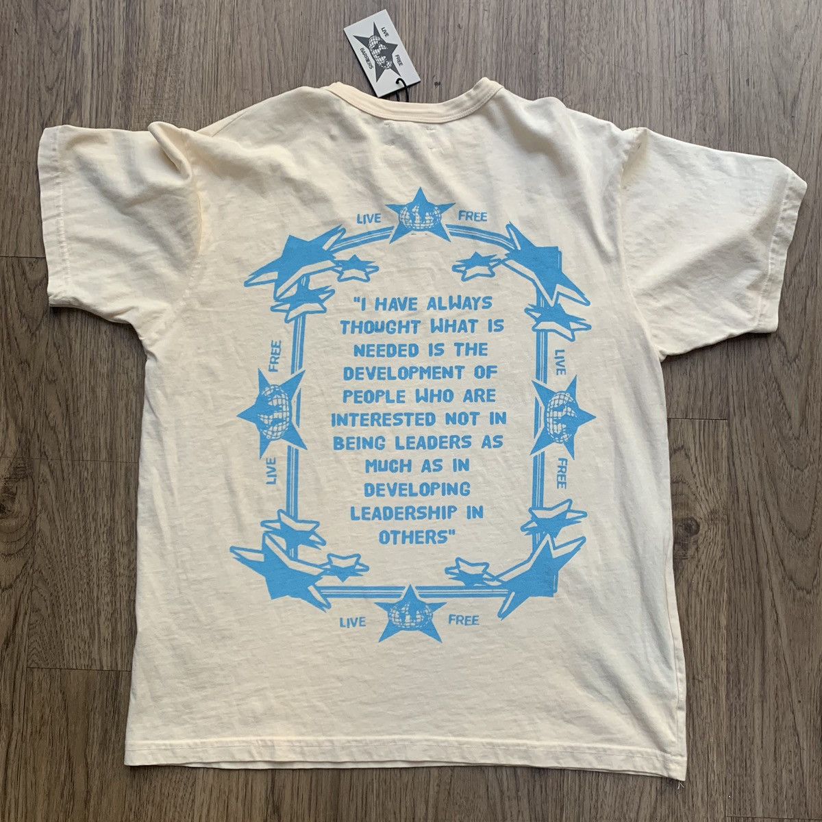 Barriers Barriers Worldwide Tee Size US M / EU 48-50 / 2 - 4 Thumbnail