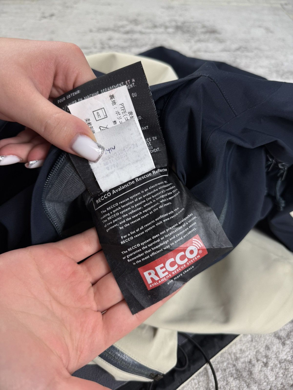 Arc'teryx × Goretex Arcteryx Gore-Tex Recco Jacket Hiking Trekking Outdoor Size US M / EU 48-50 / 2 - 21 Thumbnail