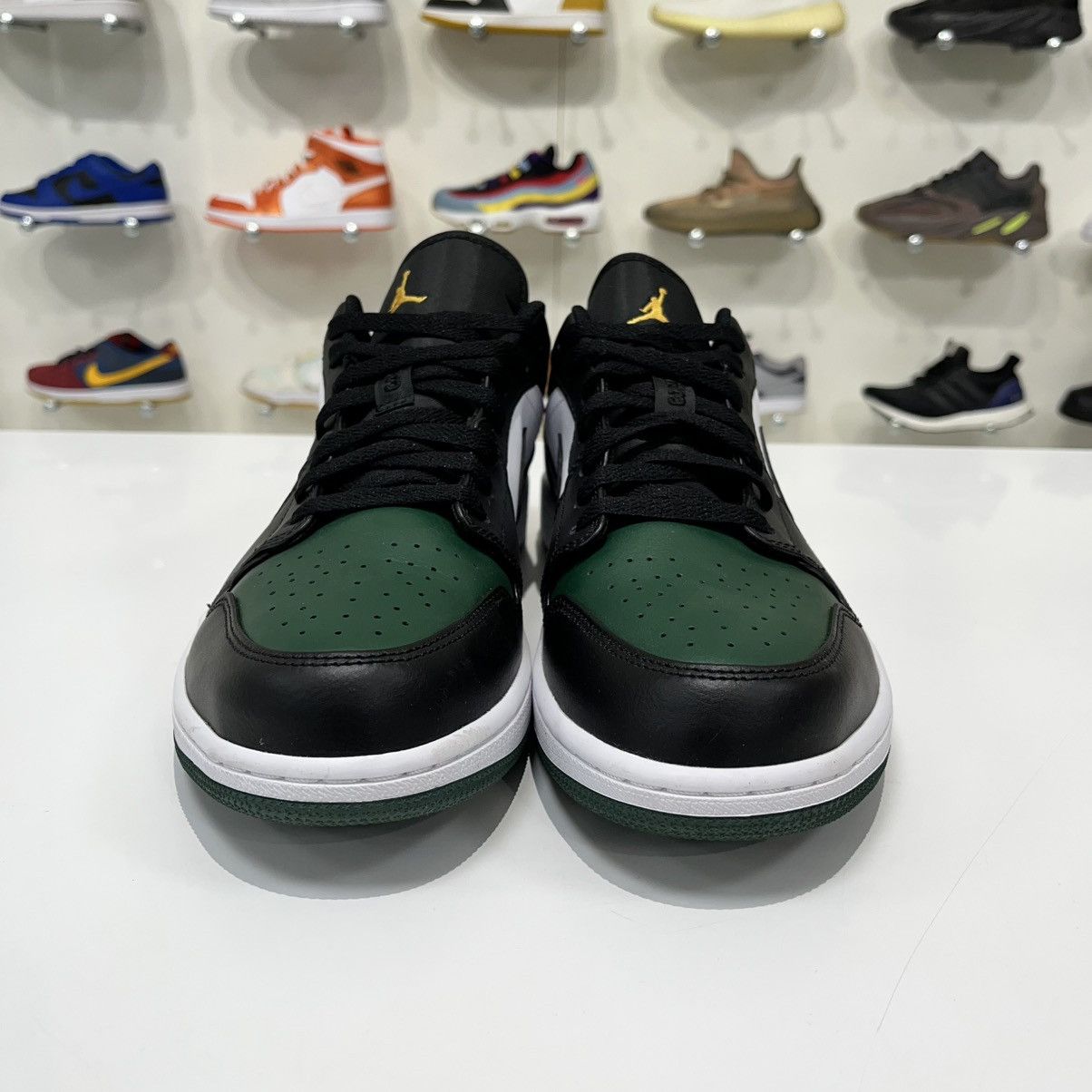 Nike Air Jordan 1 Low Green Toe Size US 12 / EU 45 - 9 Thumbnail