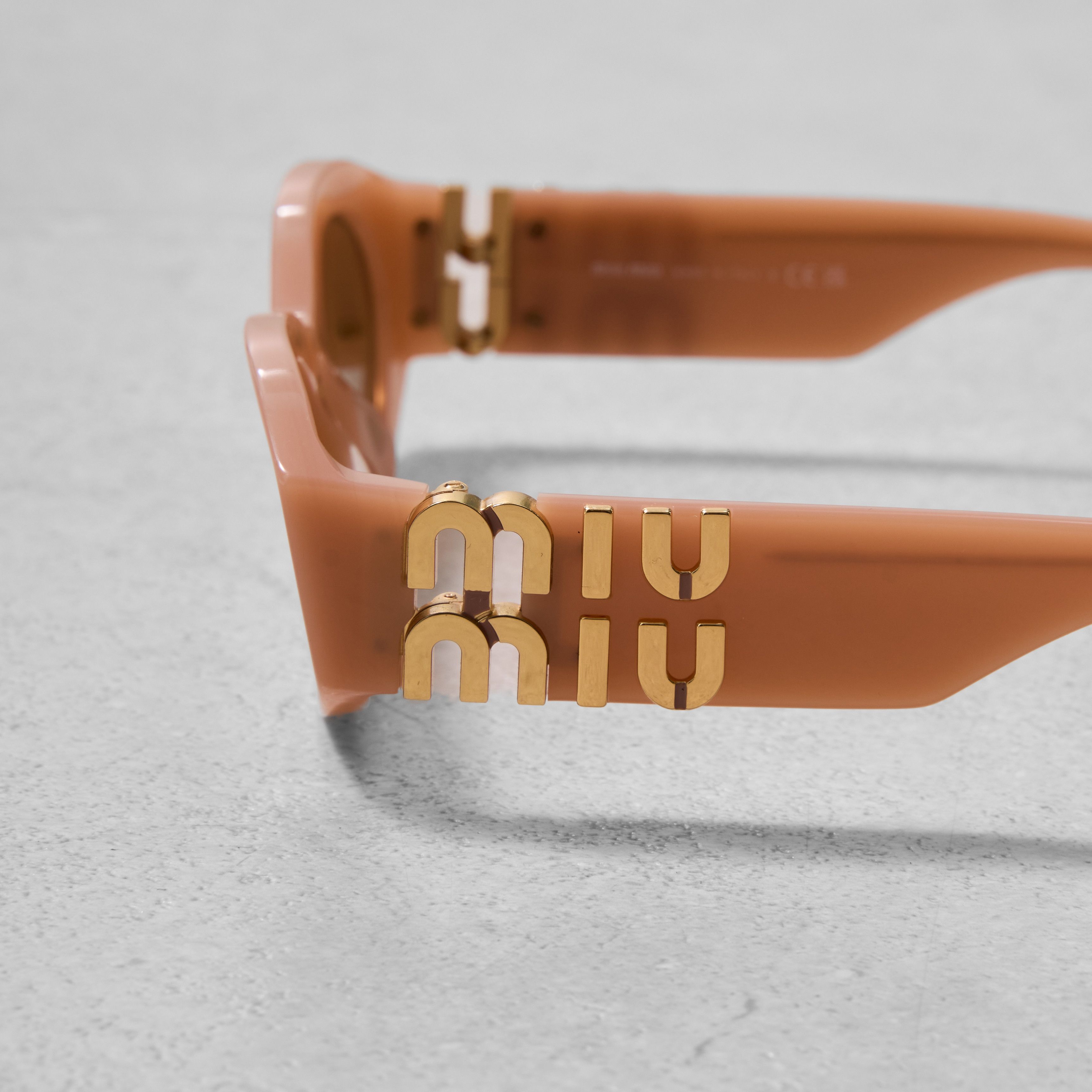 Miu Miu MIU MIU MU 11WS 14H2Z1 Sunglasses Size ONE SIZE - 4 Thumbnail
