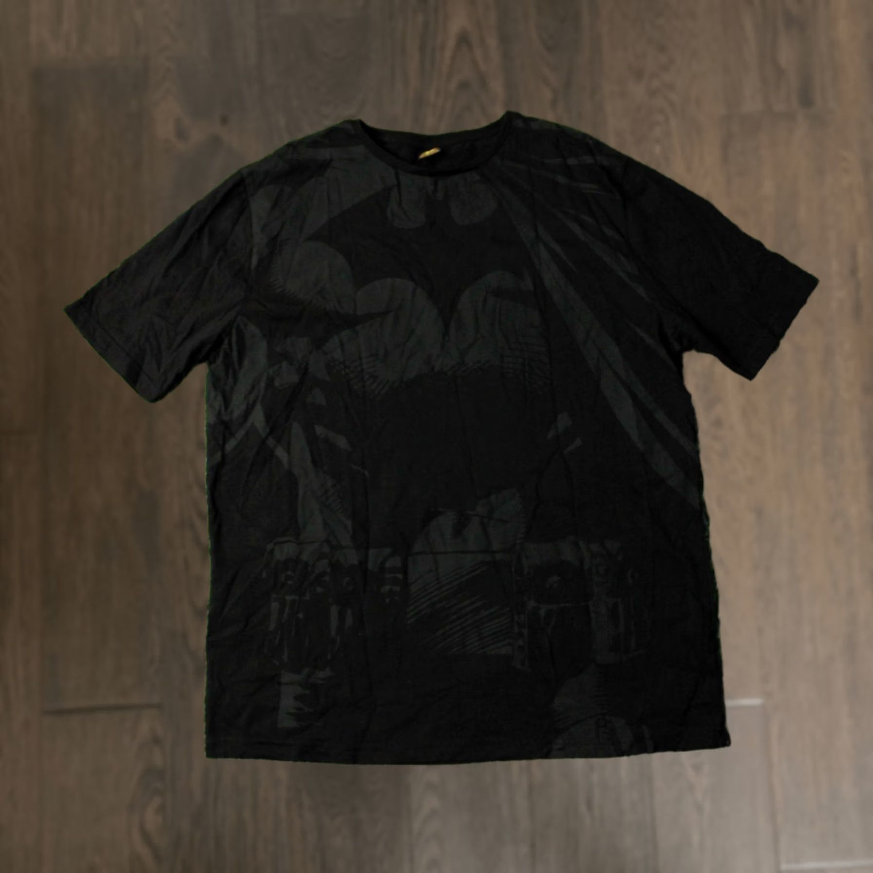 Fruit Of The Loom BATMAN DC MEN Shirt Adult L Black 100% Cotton Short Sleeve T-Shirt Tee Official Product Size L Large Print Batman 2010s Mens Size US L / EU 52-54 / 3 - 1 Thumbnail